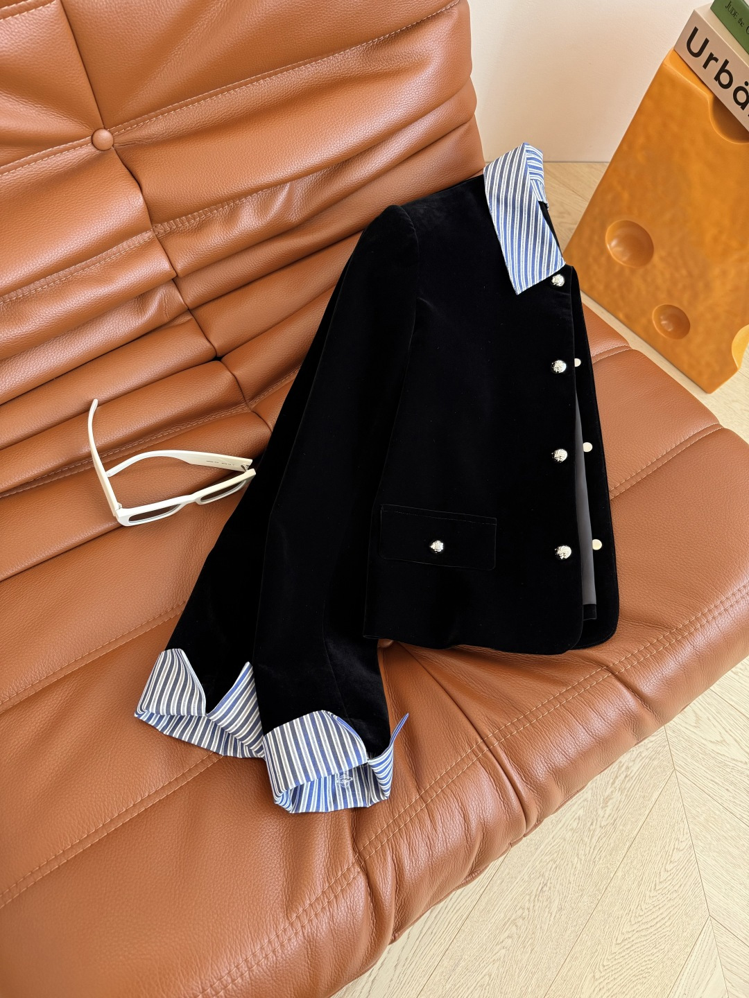 休闲又高级 25秋冬🆕条纹可拆卸设计丝绒外套 假两件时髦感 领子和袖口都可以拆卸 超万能的小丝绒外套 集