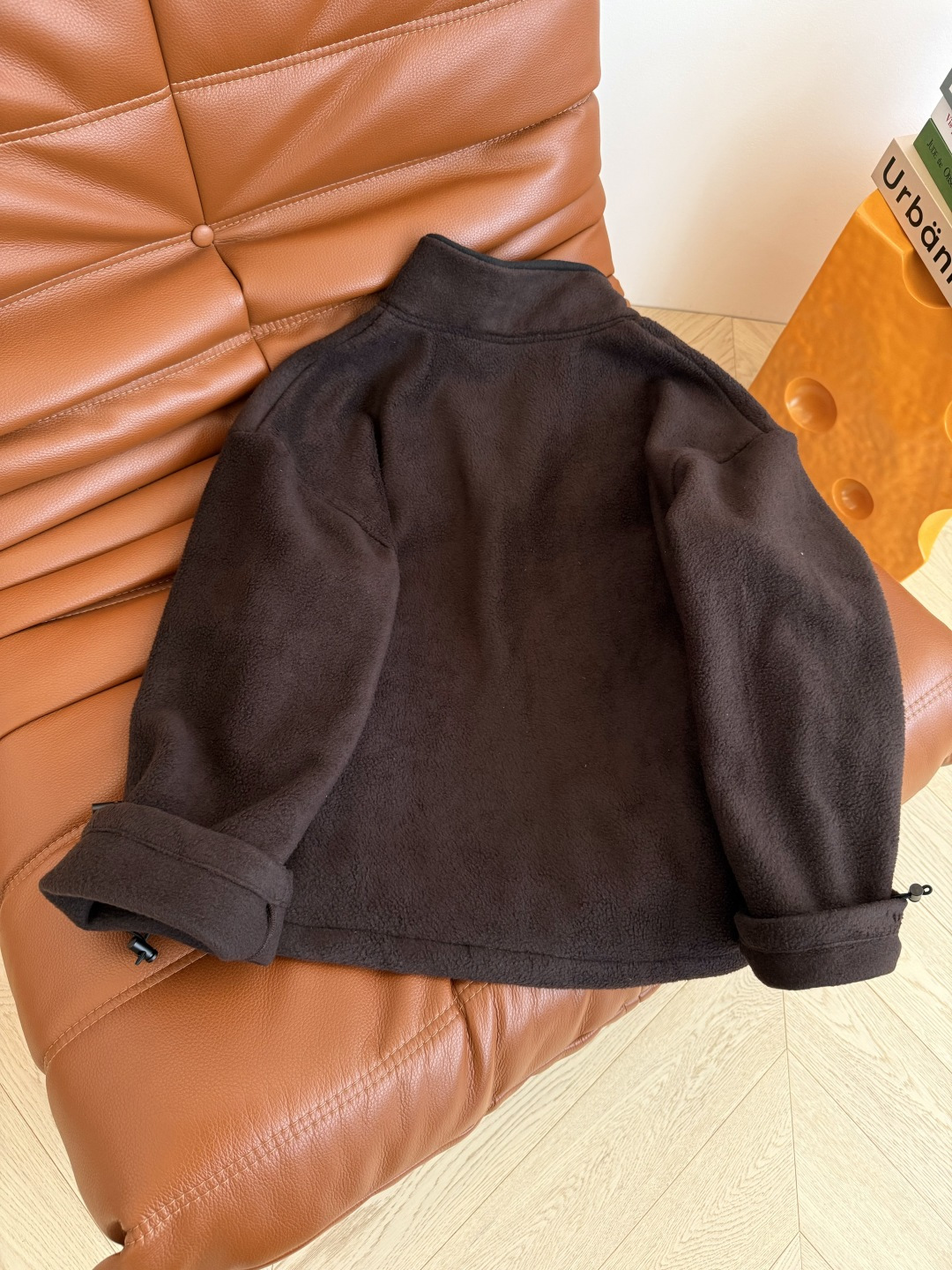 秋冬不能没有摇粒绒 25新款 巧克力色摇粒绒外套 时髦造型必备款 摇粒绒绝对是冬天出镜率最高的 好搭配又