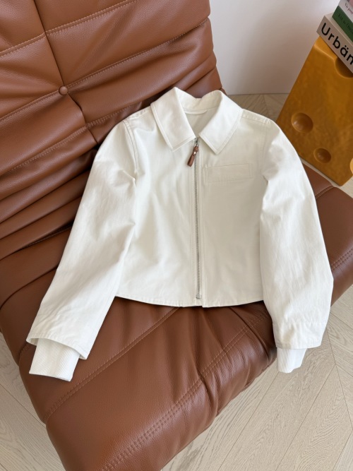 Elegant Women's Jacket: Minimalist Chic Design with Ribbed Cuffs 1 Elegant Women's Jacket: Minimalist Chic Design with Ribbed Cuffs