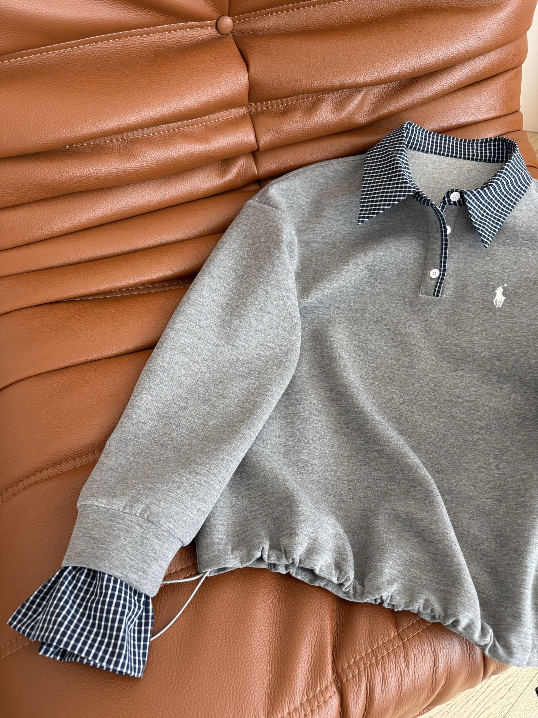 时髦Look 25新款 小马🐎刺绣logo假两件套装 宝蓝色格子拼接的假两件设计感 翻领上衣+松紧半裙 