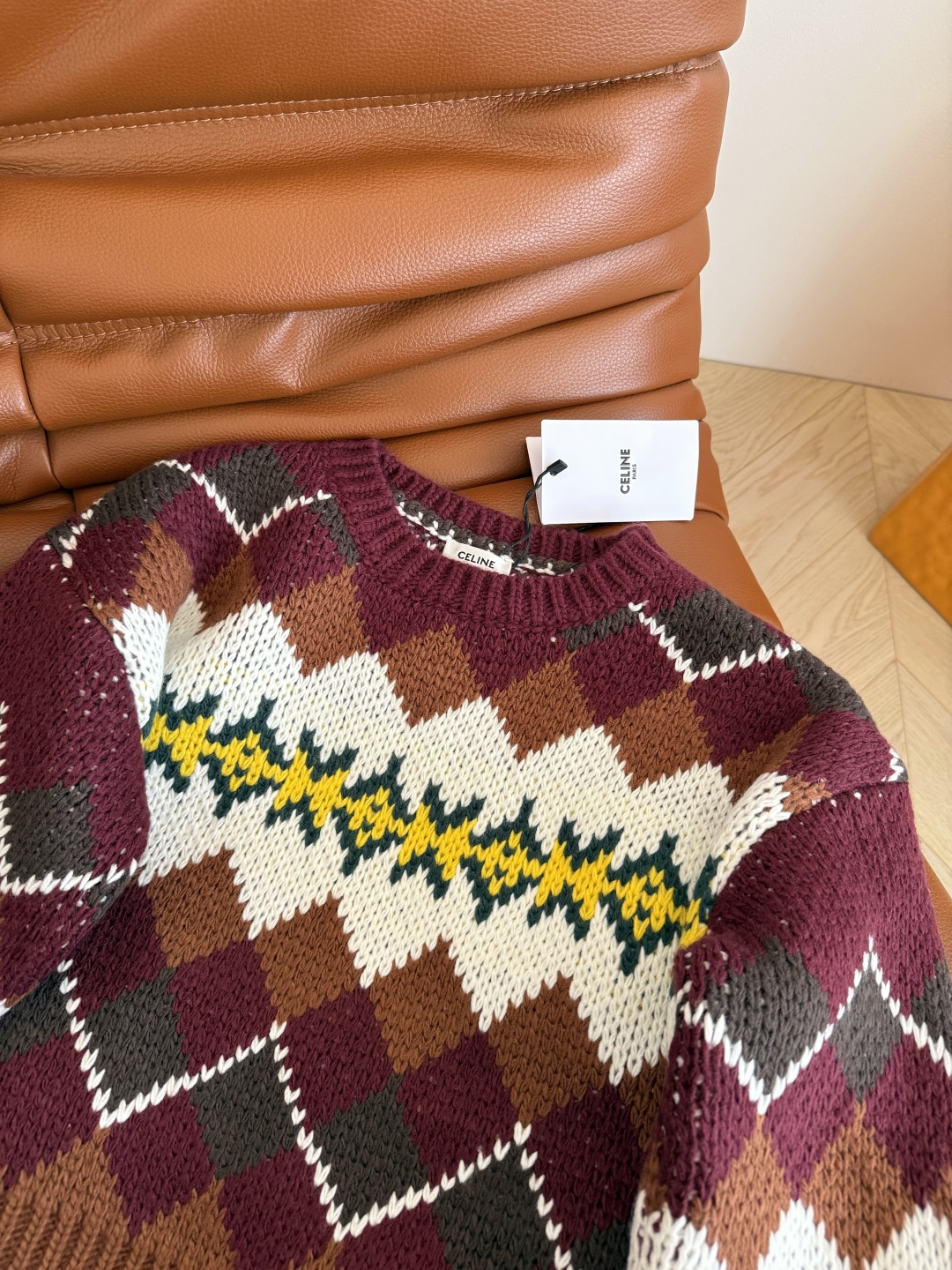 Vintage Pattern Crew Neck Sweater, Retro British Style Knitwear, Short Top 3 cmp i1757673738986 1481 0 1