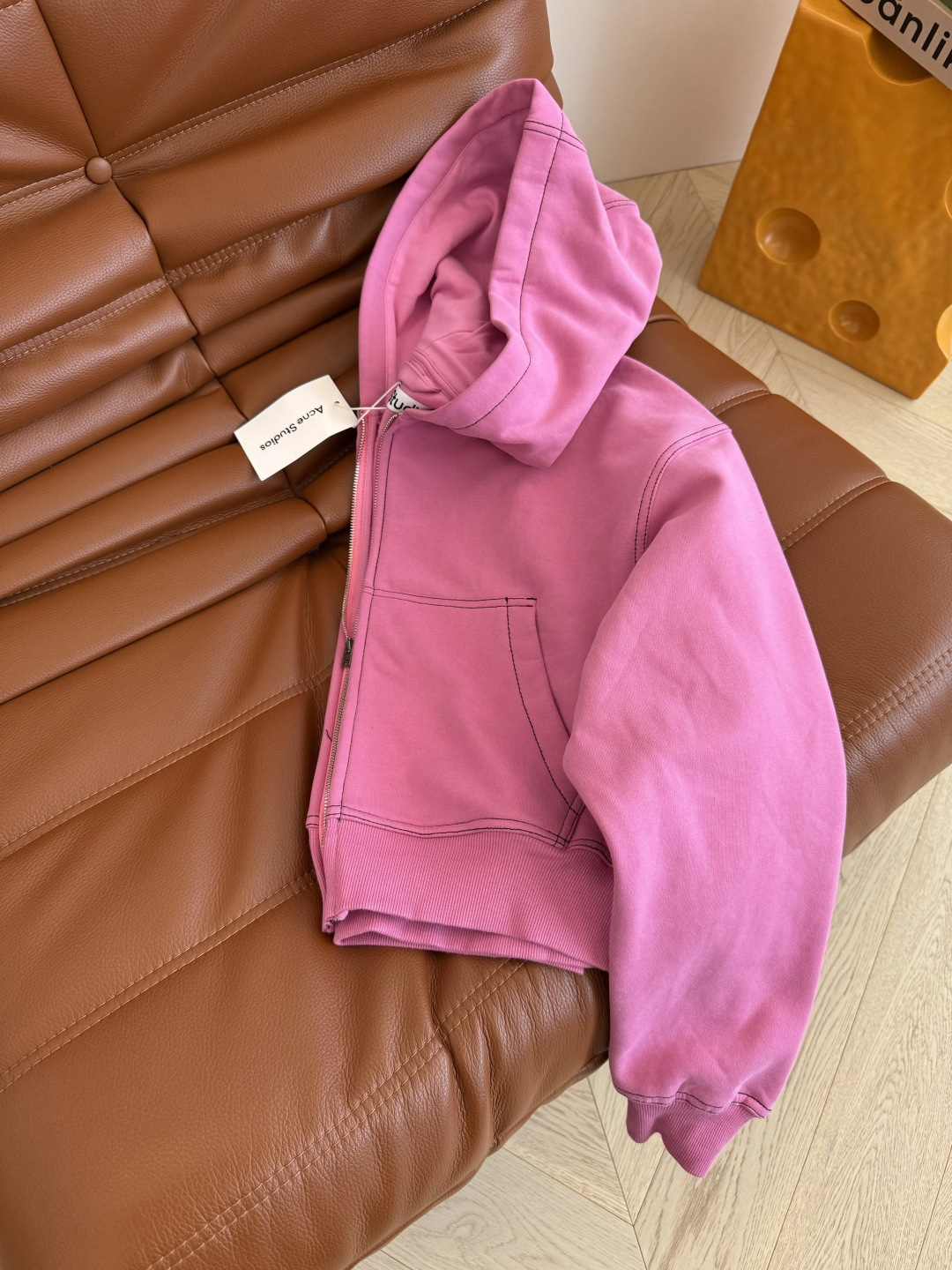 25FW 后背字母logo刺绣玫粉色连帽卫衣 冬天不能没有氛围感的卫衣 各种凹造型都需要 叠穿神器 这个