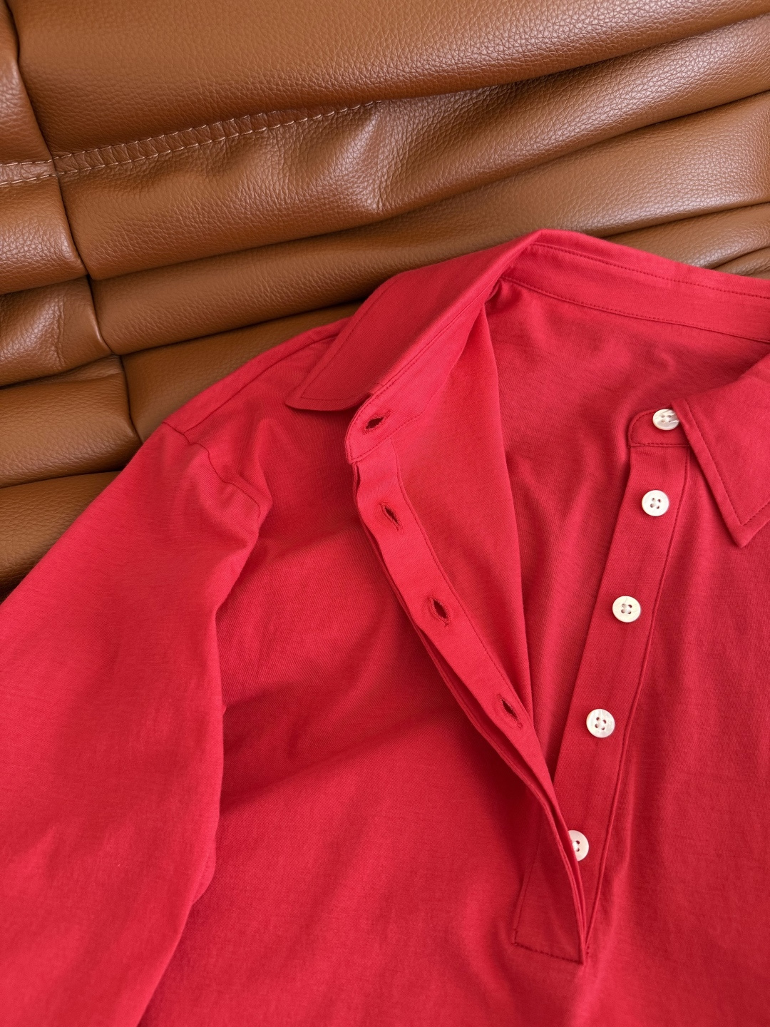 叠穿神器 25新款 Row风极简设计红色Polo T恤 row红真的很好看 显白又复古 Polo设计小白