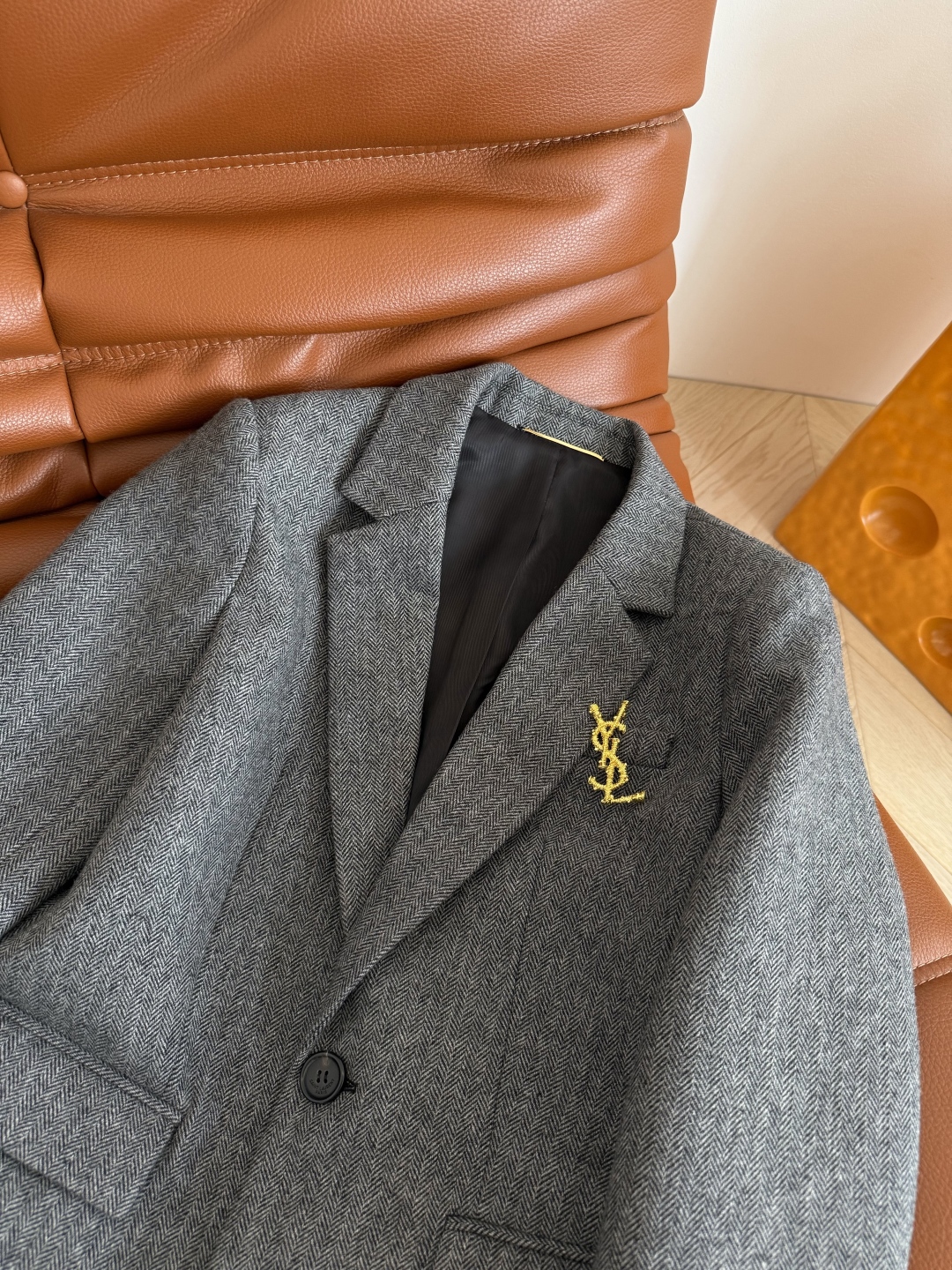 SLP Herringbone Wool Blazer with Detachable Brooch - Stylish & Versatile 3 cmp i1758013819597 3621 0 1