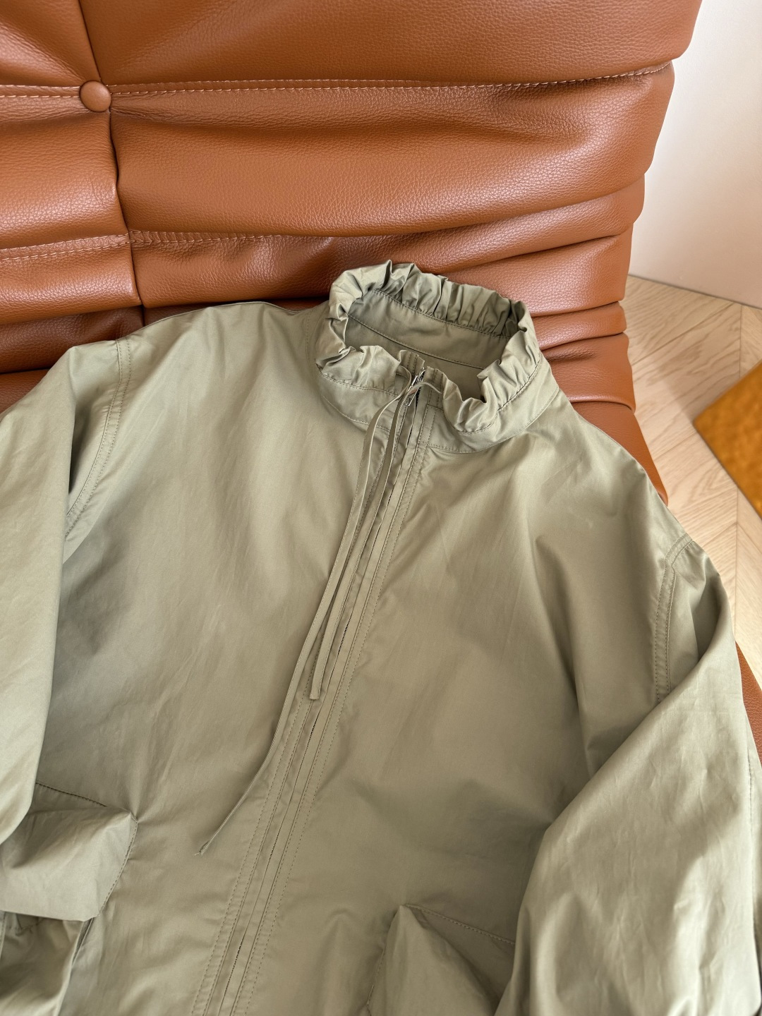 赵露思同款 25秋冬 小众设计风衣外套 超好看的廓形工装风设计 日常松弛感轻松get 版型是宽松廓形剪裁