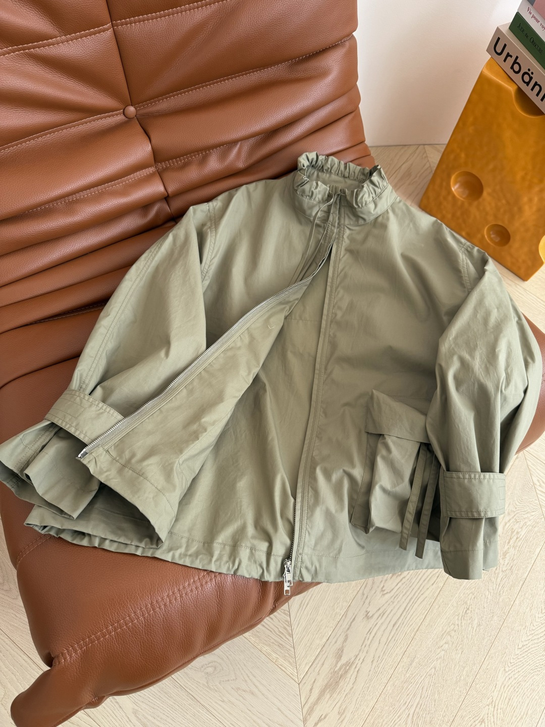 赵露思同款 25秋冬 小众设计风衣外套 超好看的廓形工装风设计 日常松弛感轻松get 版型是宽松廓形剪裁