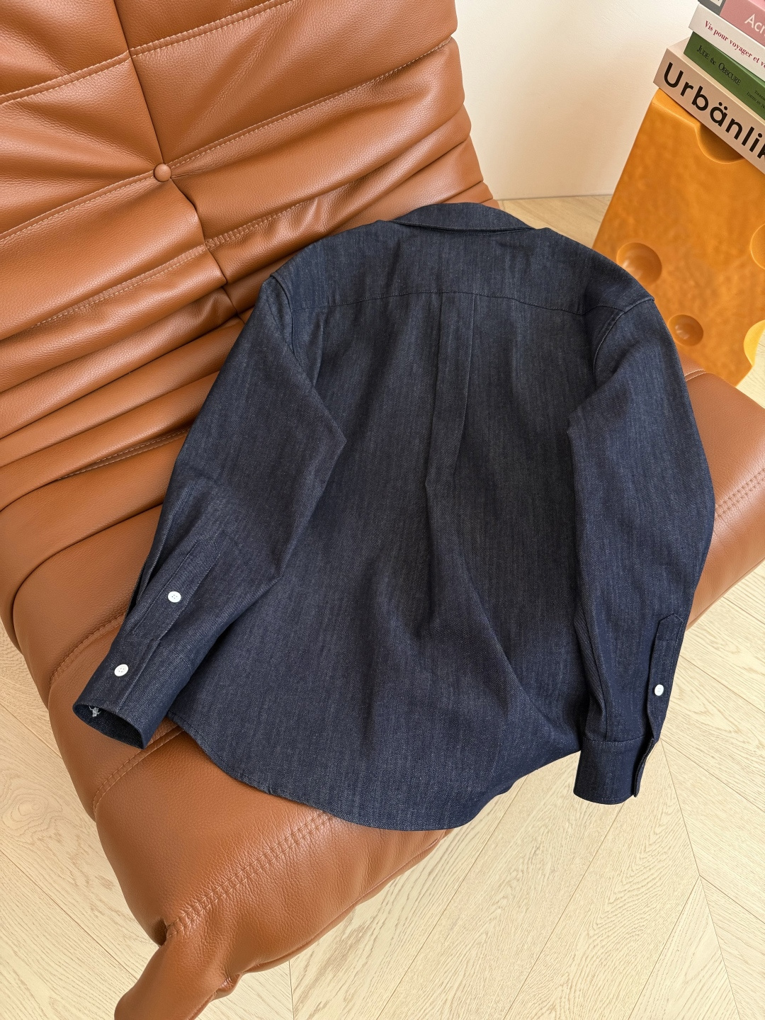 25新款 双C图案刺绣牛仔系列 Vintage中古风 时髦感在线 廓形感衬衫+松紧直筒牛仔裤 这一套超级