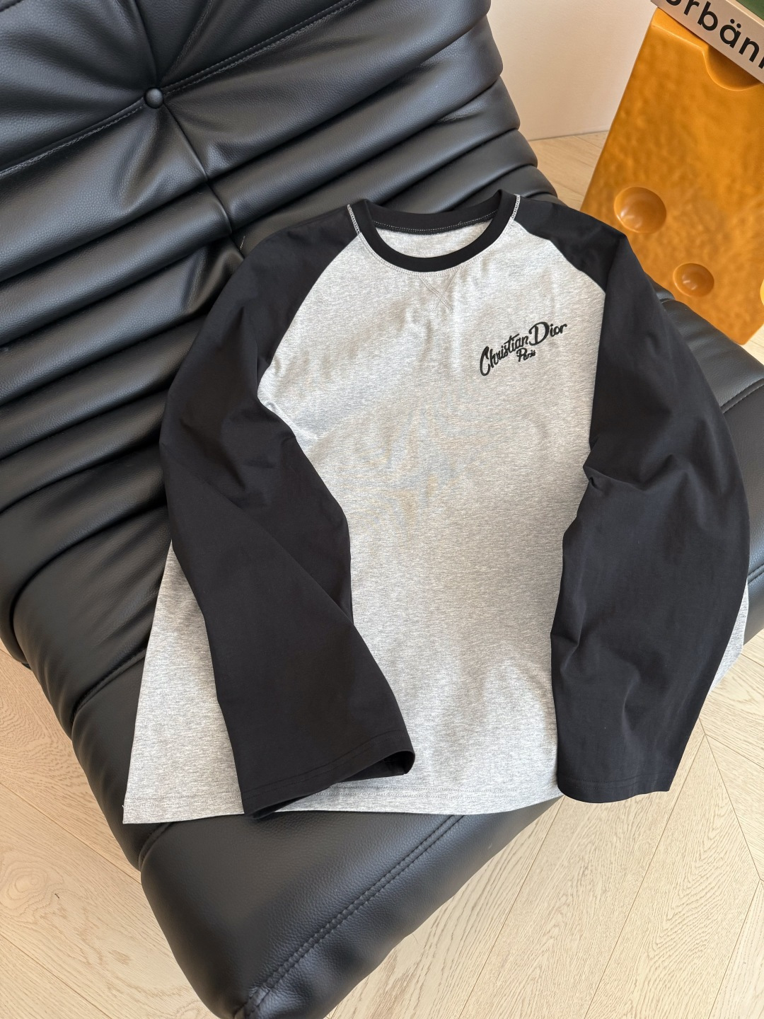 25早秋新品 字母logo刺绣长袖T恤 撞色插肩袖设计 休闲推荐 日常必备款 单穿打底都OK 简洁和时髦