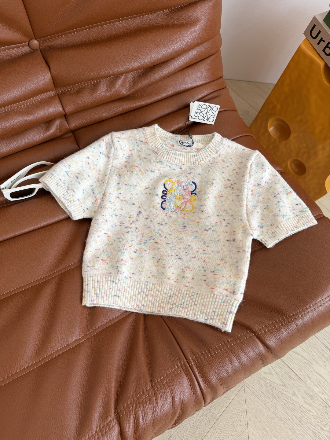 25秋冬系列 彩色刺绣logo设计 V领开衫和短袖小上衣 羊毛混纺纱线 可以两件叠穿也可以分开穿 颜值在