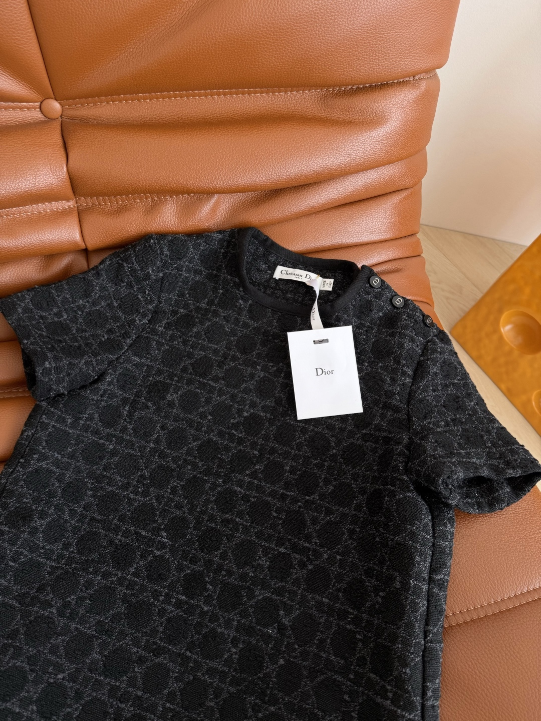 25秋冬新款 戴妃格纹羊毛粗呢连衣裙 经典的D式高级气质 上身自带优雅的气质感 直筒版型 适合各种身材 