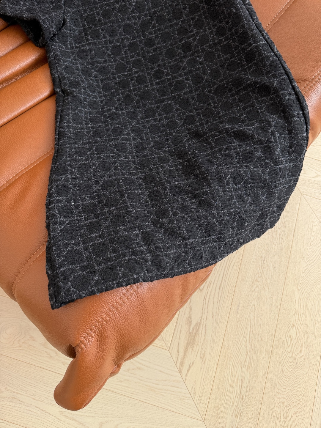 25秋冬新款 戴妃格纹羊毛粗呢连衣裙 经典的D式高级气质 上身自带优雅的气质感 直筒版型 适合各种身材 