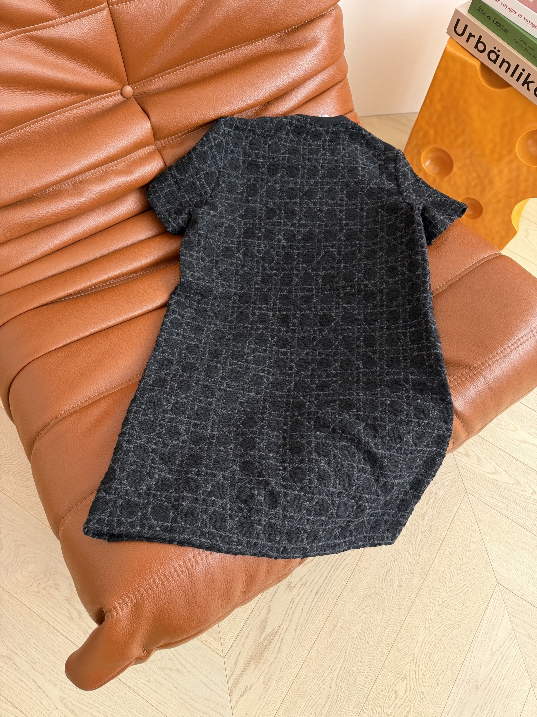 25秋冬新款 戴妃格纹羊毛粗呢连衣裙 经典的D式高级气质 上身自带优雅的气质感 直筒版型 适合各种身材 