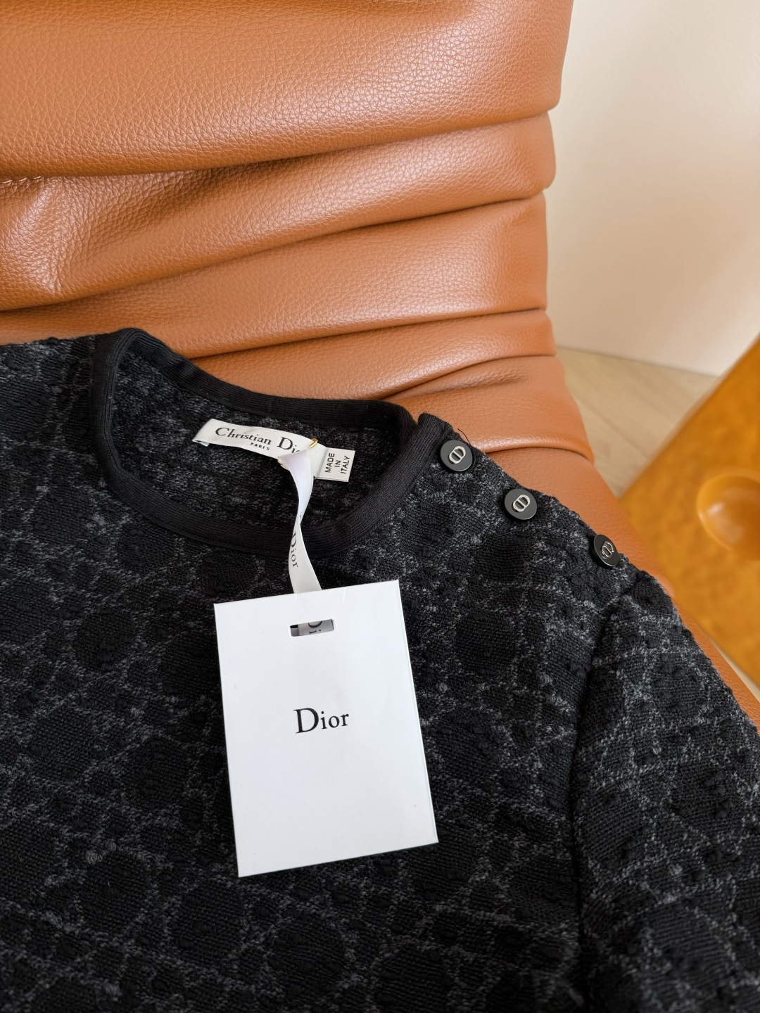 25秋冬新款 戴妃格纹羊毛粗呢连衣裙 经典的D式高级气质 上身自带优雅的气质感 直筒版型 适合各种身材 