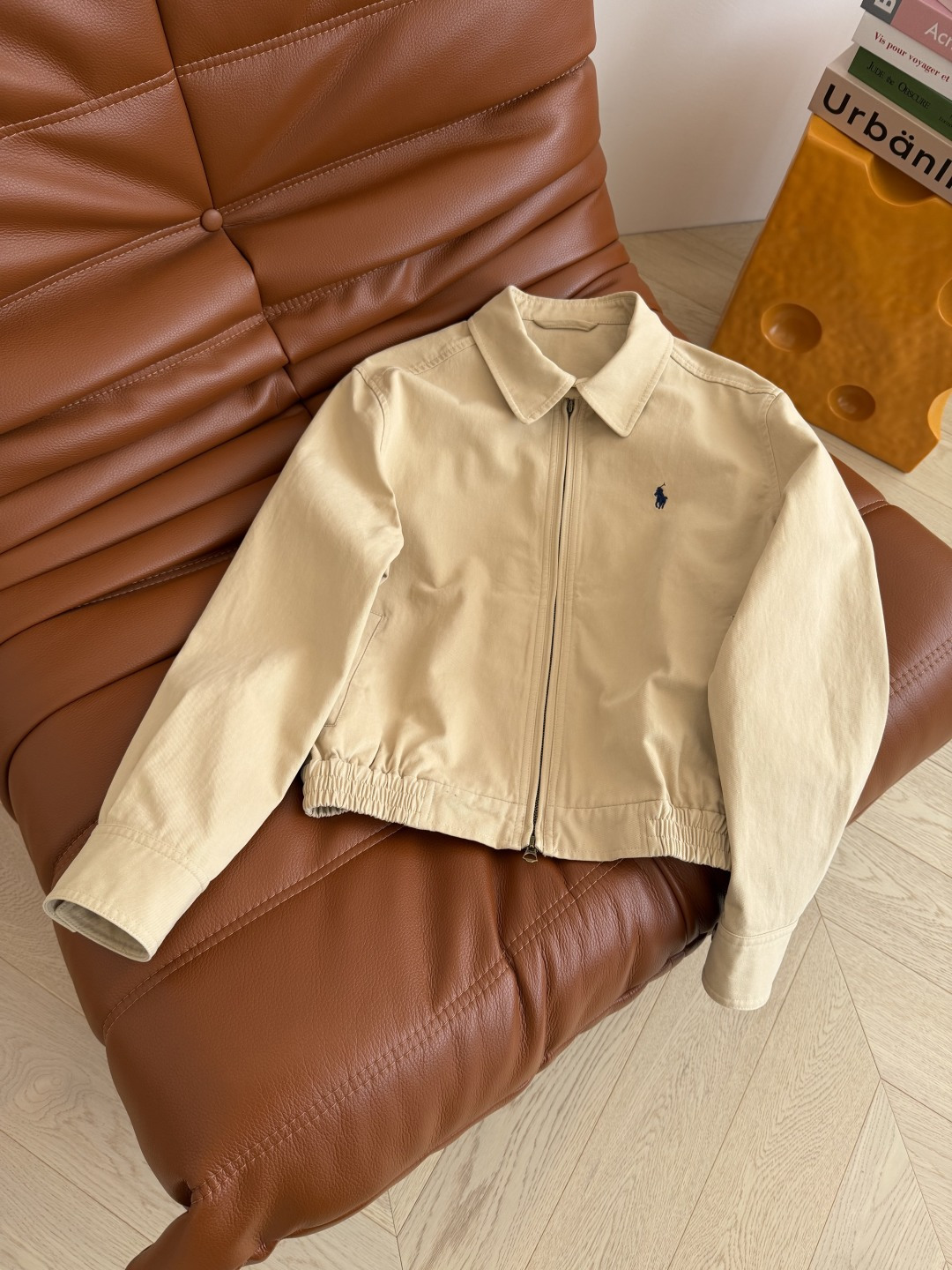 复古时髦 25秋冬 马儿图案刺绣夹克外套 时髦的老干部风格 上身太好看了 浓浓复古和时髦 拍照很出片 有