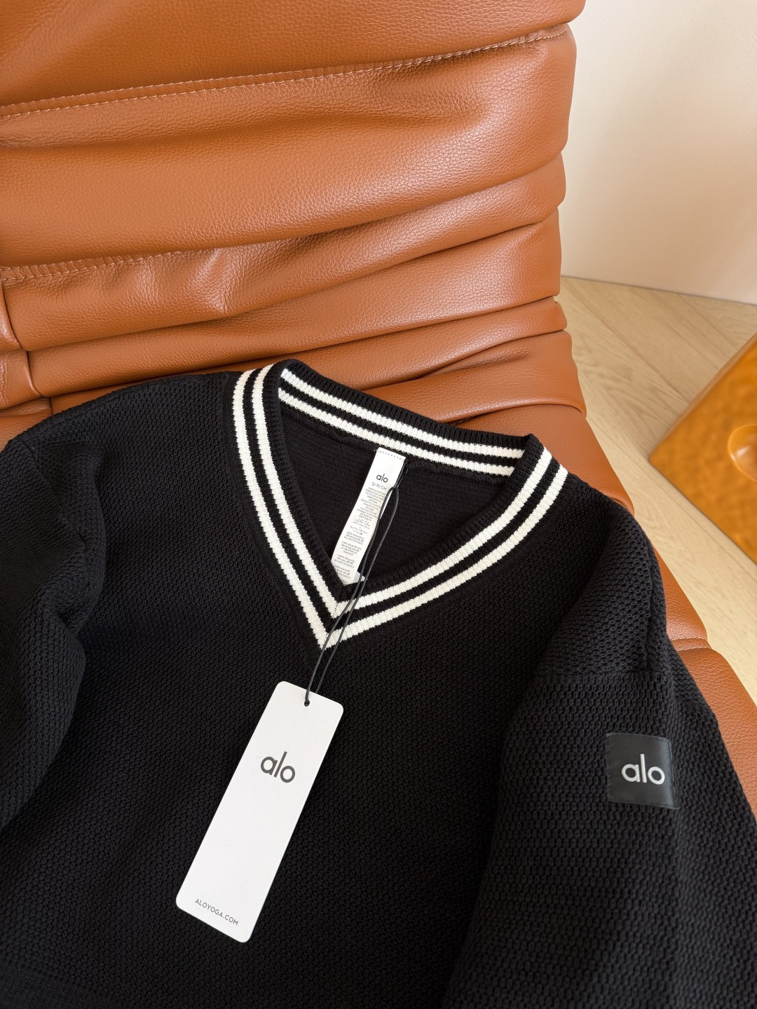 金智秀 超多博主同款 白条撞色针织一系列 特别推荐入手 上身超爱 开衫+v领上衣+背心裙+半裙 推荐成套