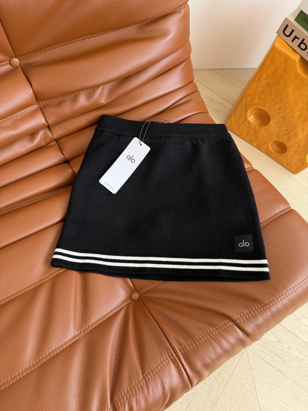 金智秀 超多博主同款 白条撞色针织一系列 特别推荐入手 上身超爱 开衫+v领上衣+背心裙+半裙 推荐成套