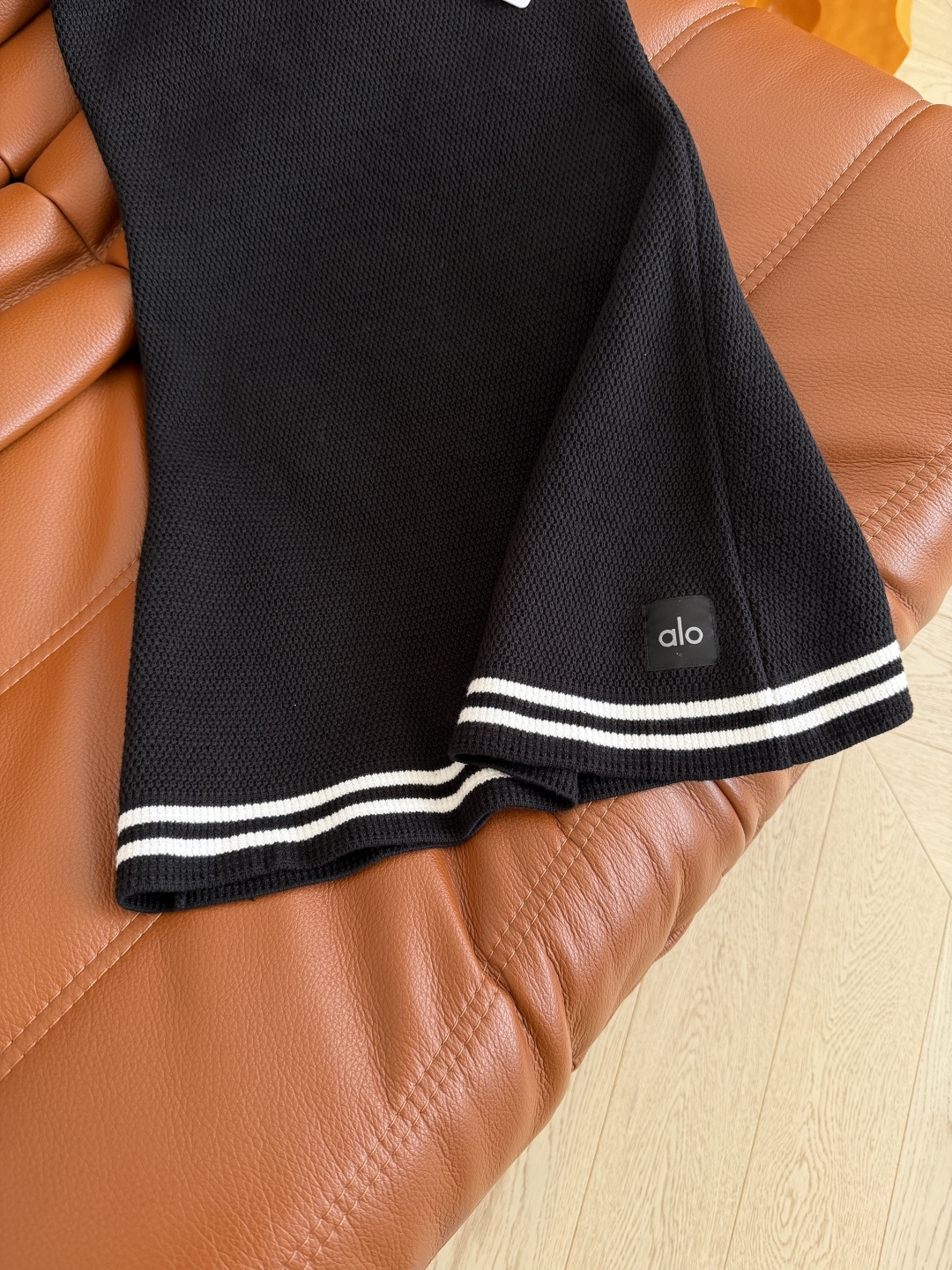 金智秀 超多博主同款 白条撞色针织一系列 特别推荐入手 上身超爱 开衫+v领上衣+背心裙+半裙 推荐成套