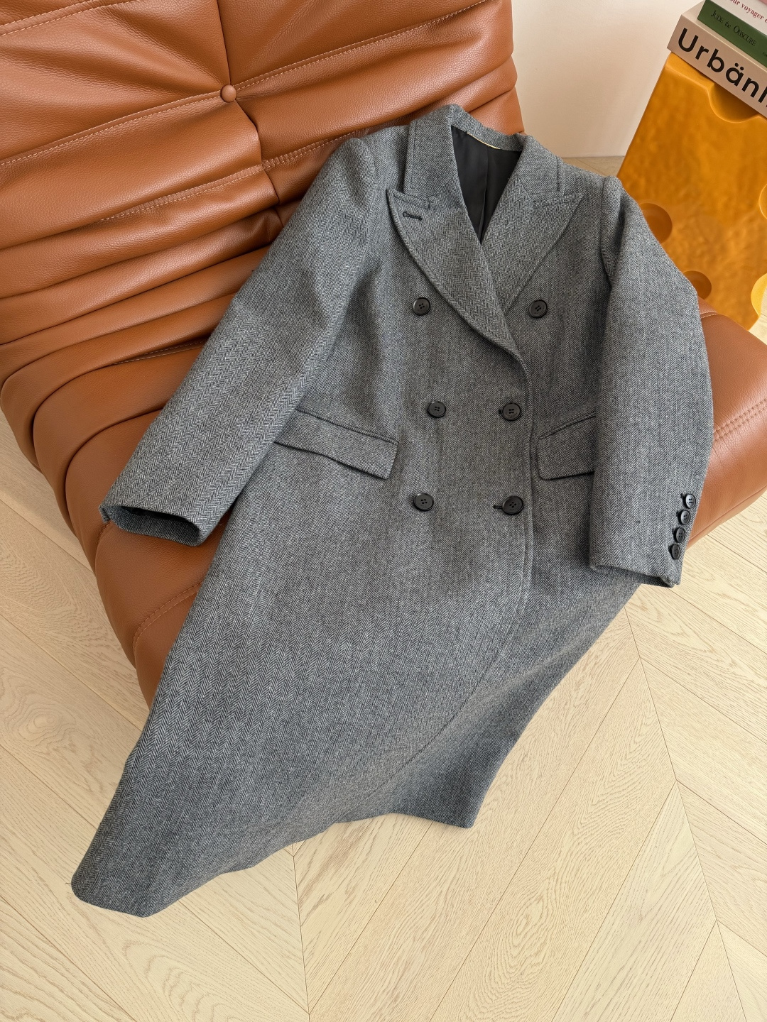 张钧甯 袁泉同款 SLP。 走路带风系列 高级灰羊毛人字纹长款大衣外套 秋冬的必备款 超推荐 人字纹加厚