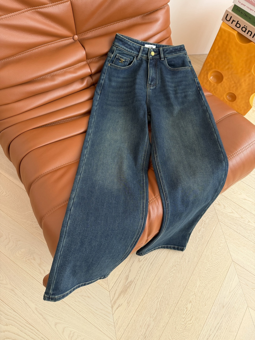 冬季保暖加绒系列 25FW 凯旋门logo刺绣直筒加绒牛仔裤 绝对值得入手的牛仔裤 上身即拉直双腿 时髦