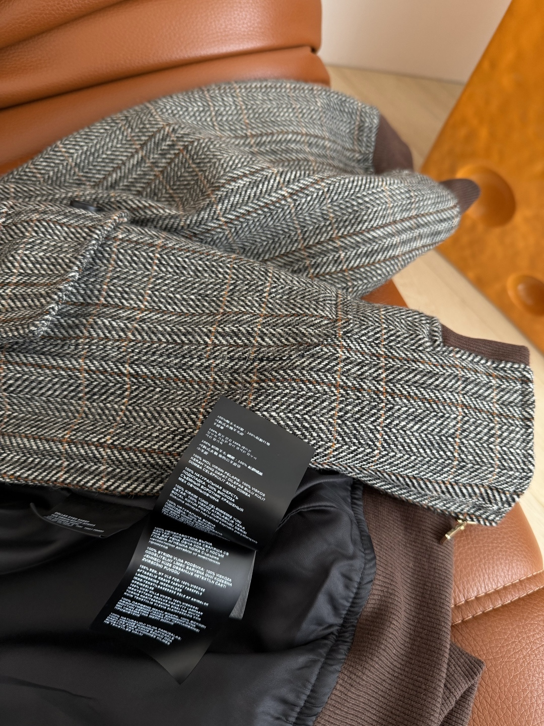 35秋冬新款 可拆卸皮毛双层领子格子外套 一股冬日复古气息 时髦减龄 超正的缪系穿搭Look 定制的羊毛