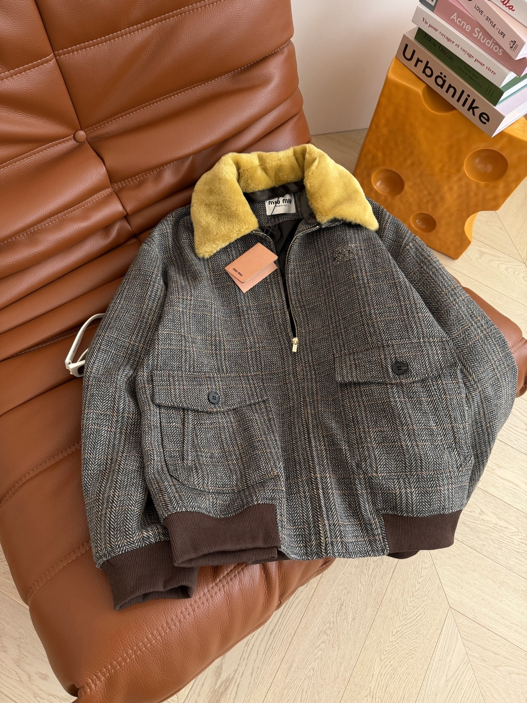 35秋冬新款 可拆卸皮毛双层领子格子外套 一股冬日复古气息 时髦减龄 超正的缪系穿搭Look 定制的羊毛