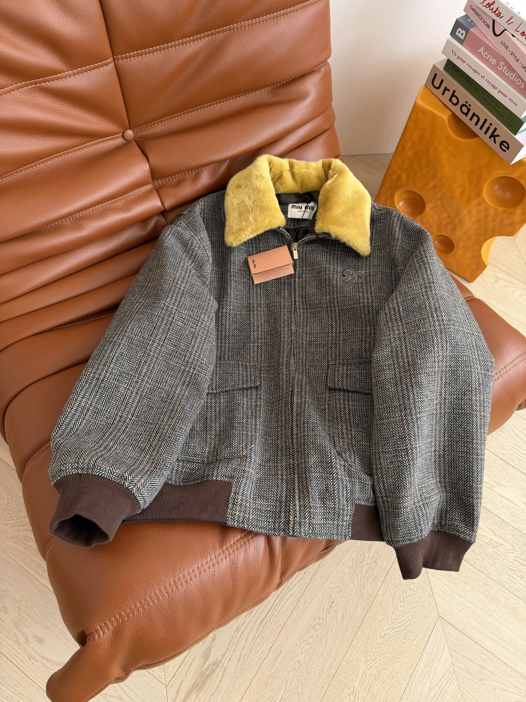 35秋冬新款 可拆卸皮毛双层领子格子外套 一股冬日复古气息 时髦减龄 超正的缪系穿搭Look 定制的羊毛