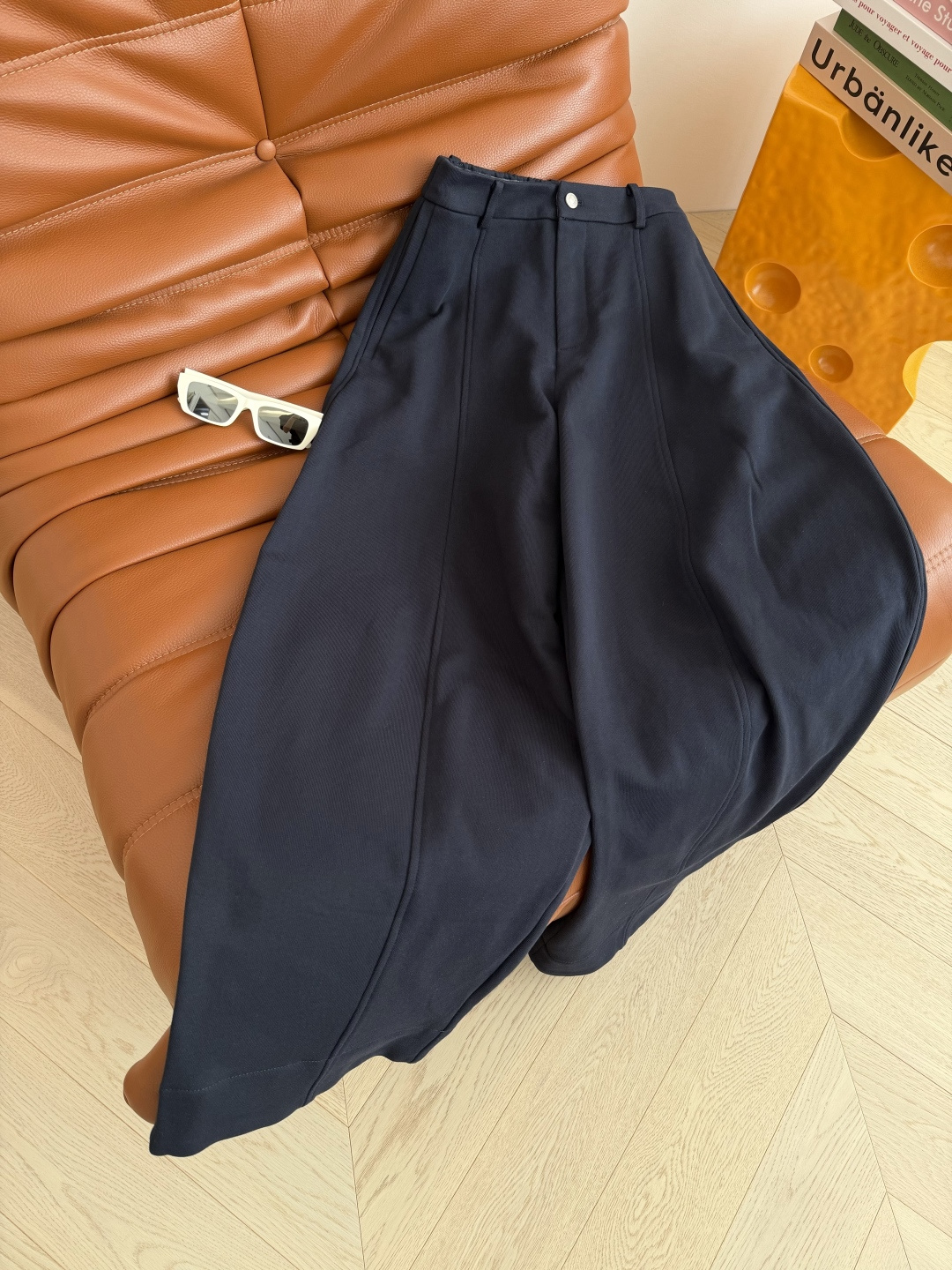 时髦卫衣套装 25秋冬 可拆卸双层帽子设计卫衣套装 时髦精一套搭配 连帽卫衣+弯刀休闲裤 卫衣是双层帽子