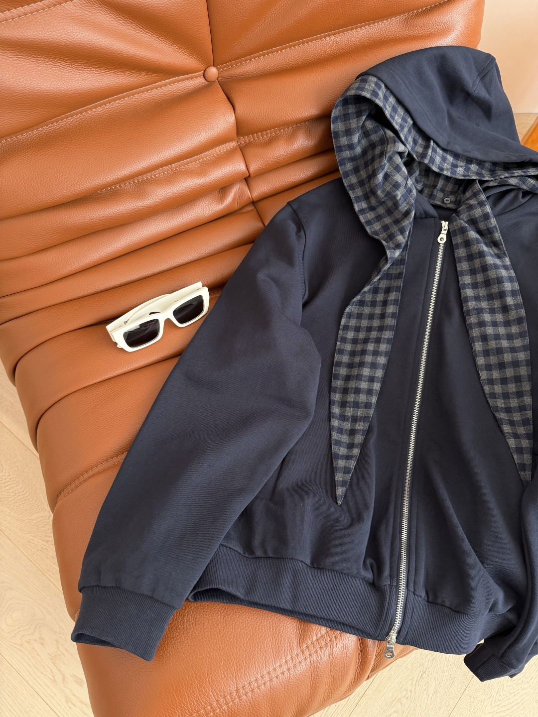 时髦卫衣套装 25秋冬 可拆卸双层帽子设计卫衣套装 时髦精一套搭配 连帽卫衣+弯刀休闲裤 卫衣是双层帽子