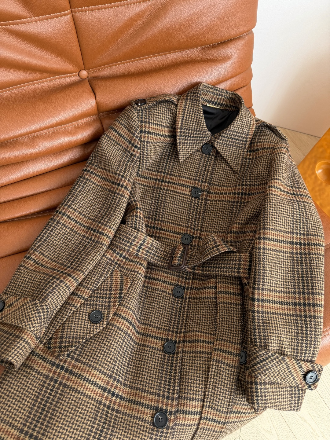 rose同款 25FW 复古格纹羊毛风衣大衣 这一件绝对是本季最值得收藏的一件大衣 风衣式设计 腰部系腰