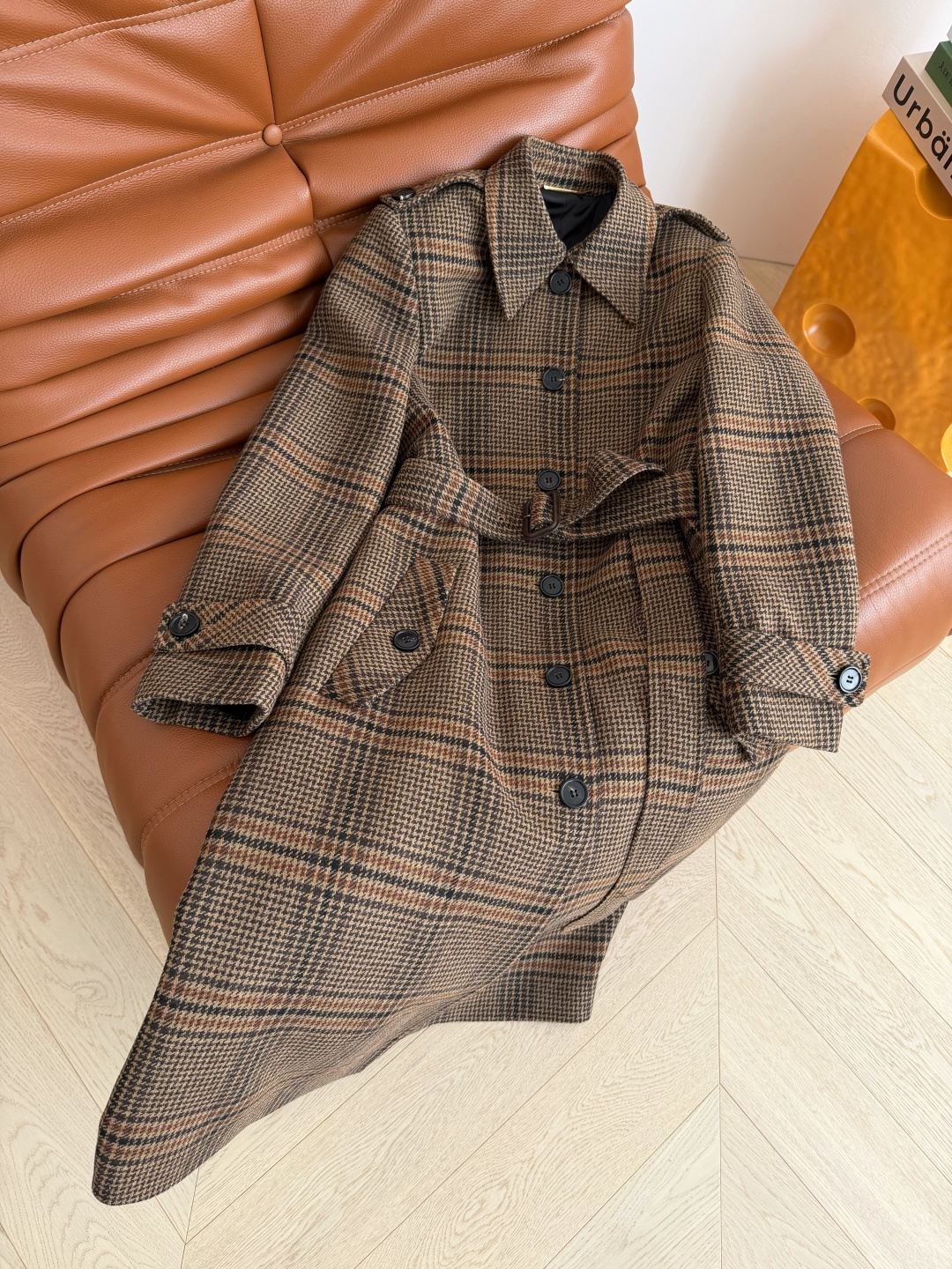 rose同款 25FW 复古格纹羊毛风衣大衣 这一件绝对是本季最值得收藏的一件大衣 风衣式设计 腰部系腰