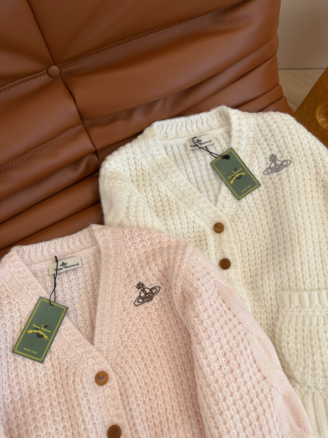 奶fufu的氛围感 25秋冬 土星图案刺绣开衫毛衣 一秒爱上 一整个减龄效果Feel 白色奶fufu的 