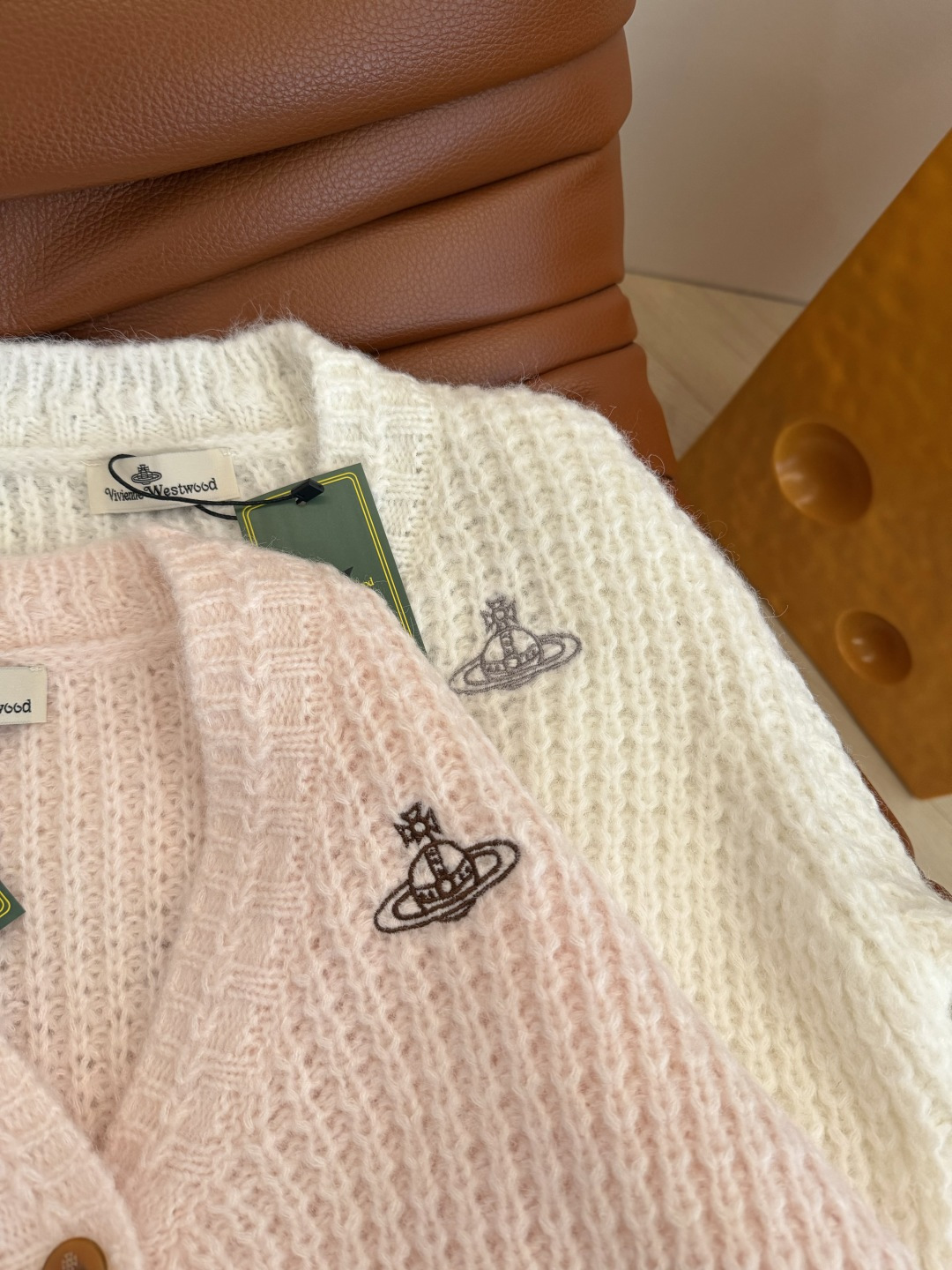 奶fufu的氛围感 25秋冬 土星图案刺绣开衫毛衣 一秒爱上 一整个减龄效果Feel 白色奶fufu的 