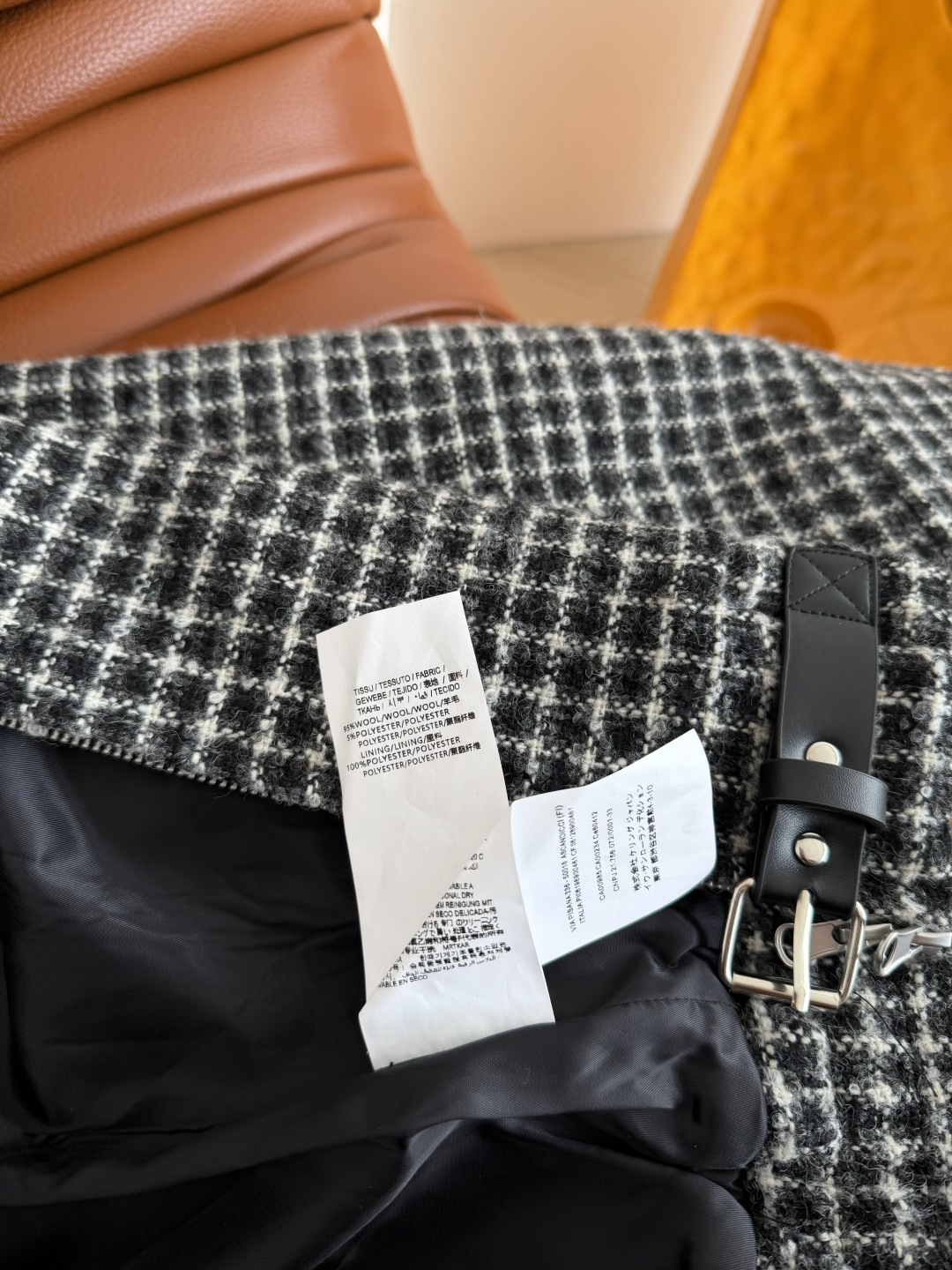 江疏影同款 皮扣装饰设计羊毛外套 棒球服夹克版型设计 自带休闲气场 各种场合都适合 可休闲可酷飒 日常必