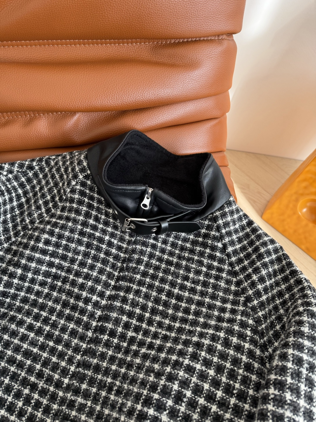 江疏影同款 皮扣装饰设计羊毛外套 棒球服夹克版型设计 自带休闲气场 各种场合都适合 可休闲可酷飒 日常必