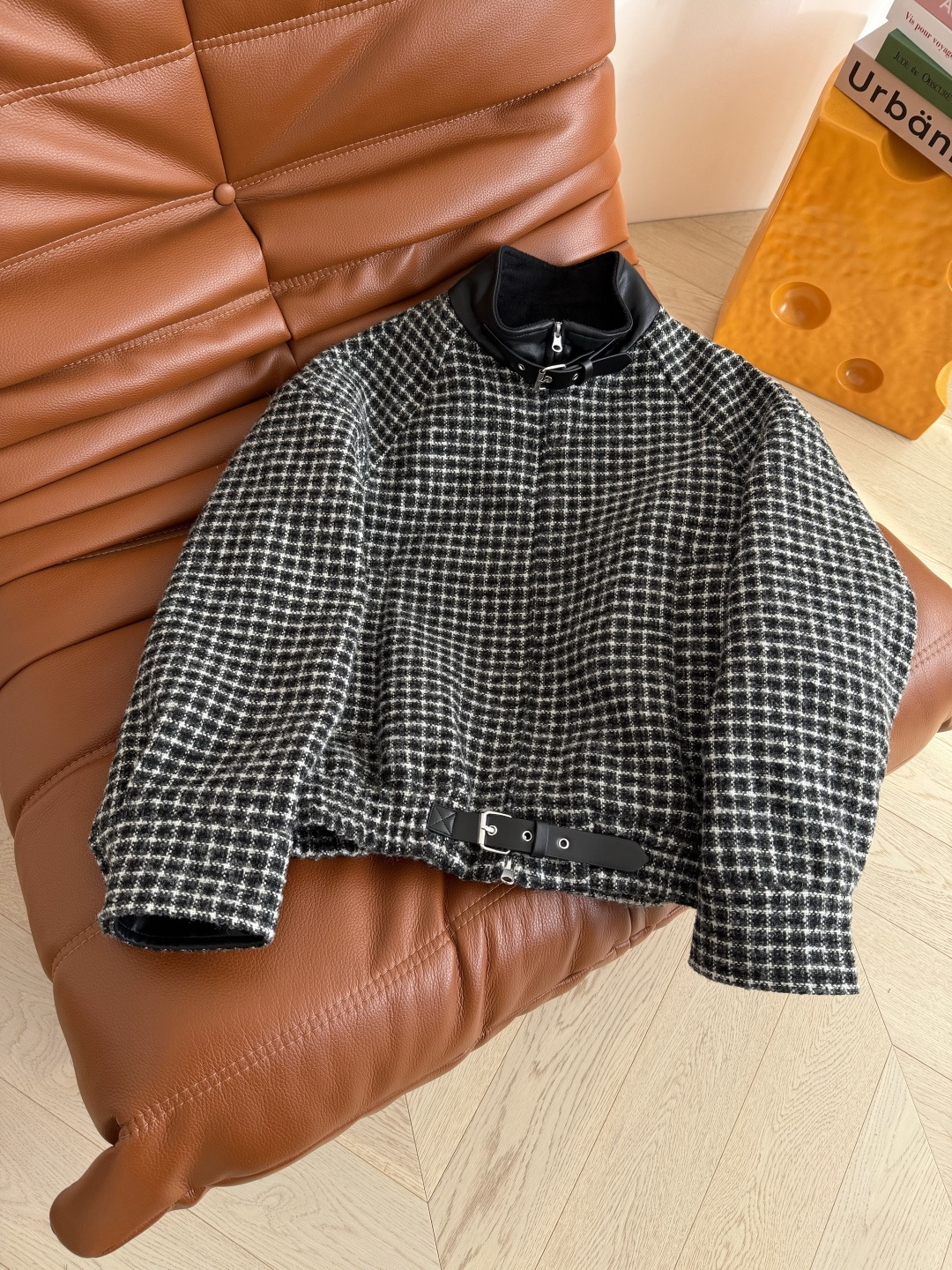 江疏影同款 皮扣装饰设计羊毛外套 棒球服夹克版型设计 自带休闲气场 各种场合都适合 可休闲可酷飒 日常必