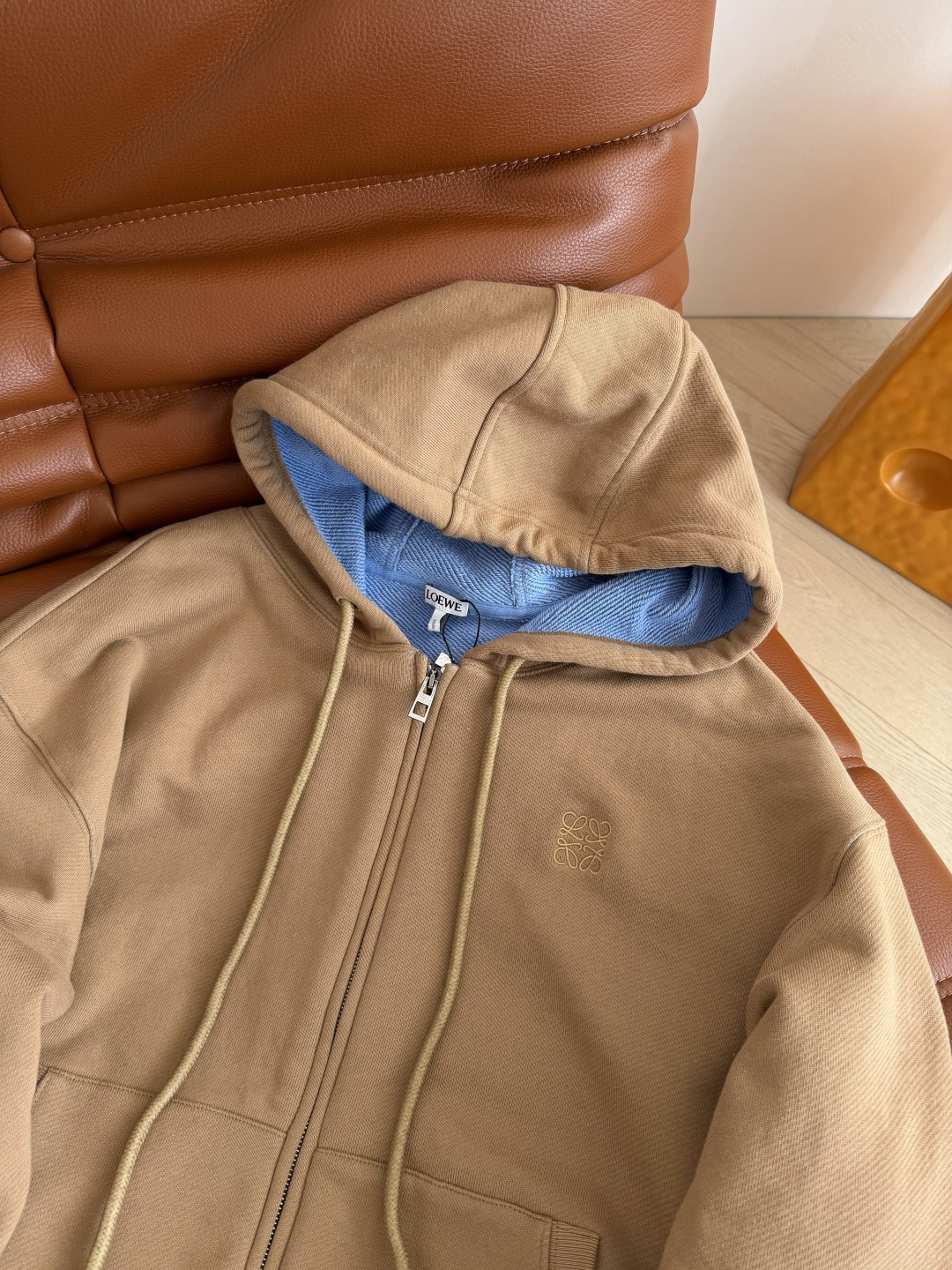 超好看的配色 25 新款 内外撞色设计卡其色拉链卫衣 卡其色拼蓝设计 大胆撞色 实物超级好看 时髦有活力