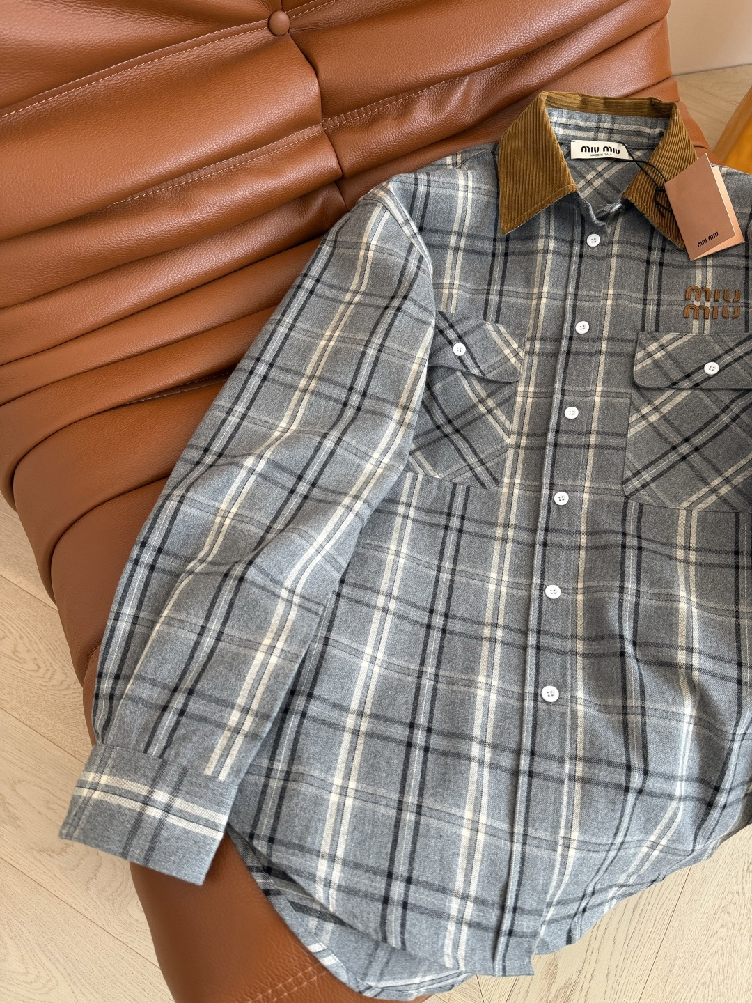 25秋冬🆕🆕英伦复古法兰绒格纹一套搭配 缪系穿搭 复古有型 采用定织开发的格纹面料 对格工艺做法 廓形衬