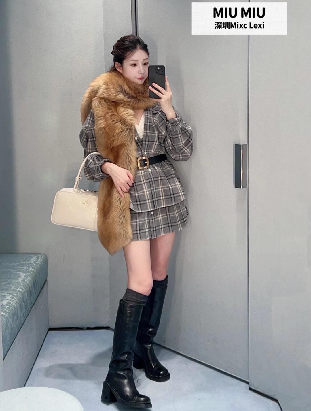 NO:591810,Upper body pictures batched separately,,alexander wang19860909上身图 分开批,,alexander wang,Women's clothing