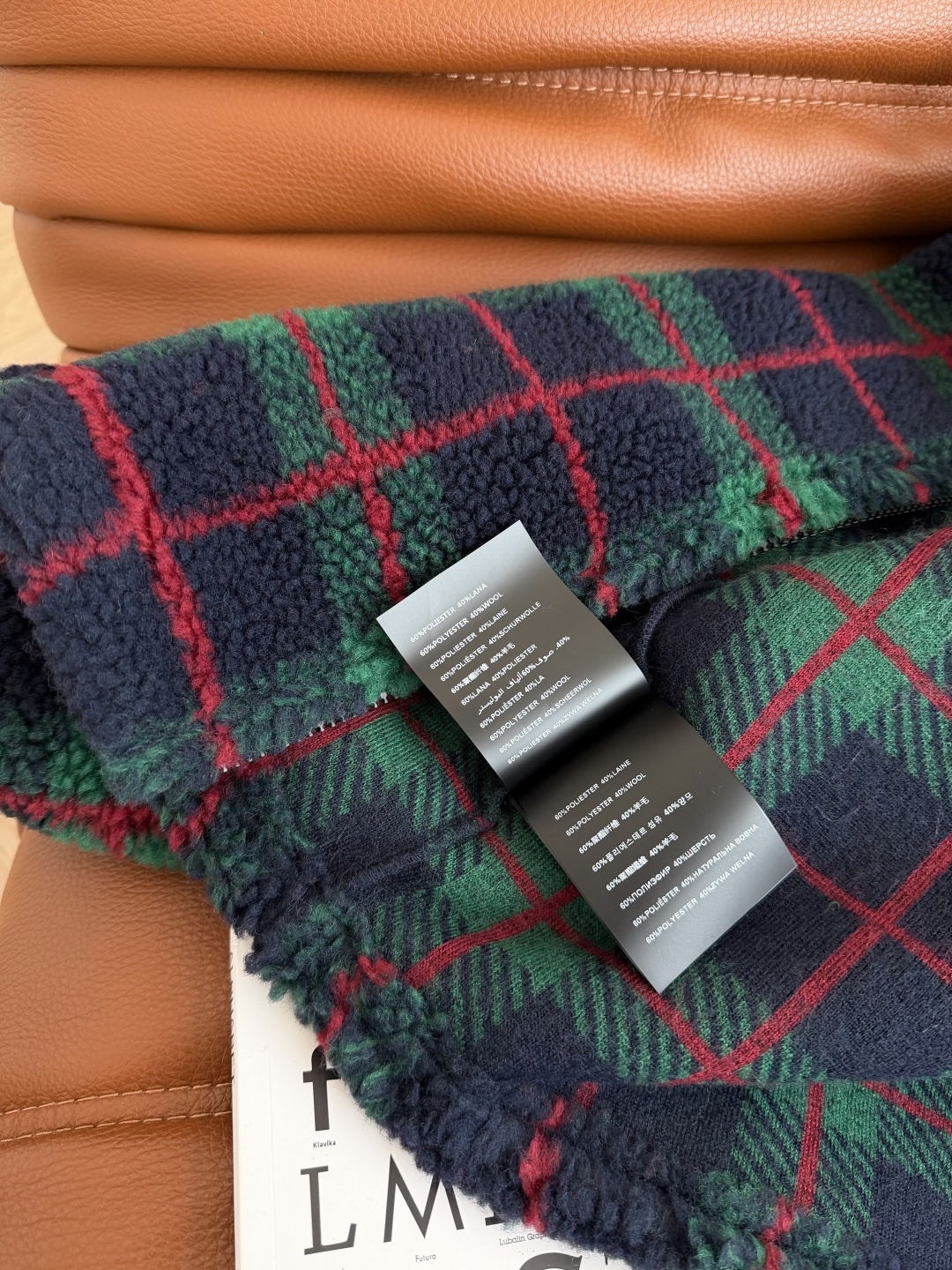 圣诞氛围感 时髦冬季 25 新款 复古格纹毛绒外套 廓形感拉链外套定制的羊毛毛绒面料 厚实又轻盈 保暖效