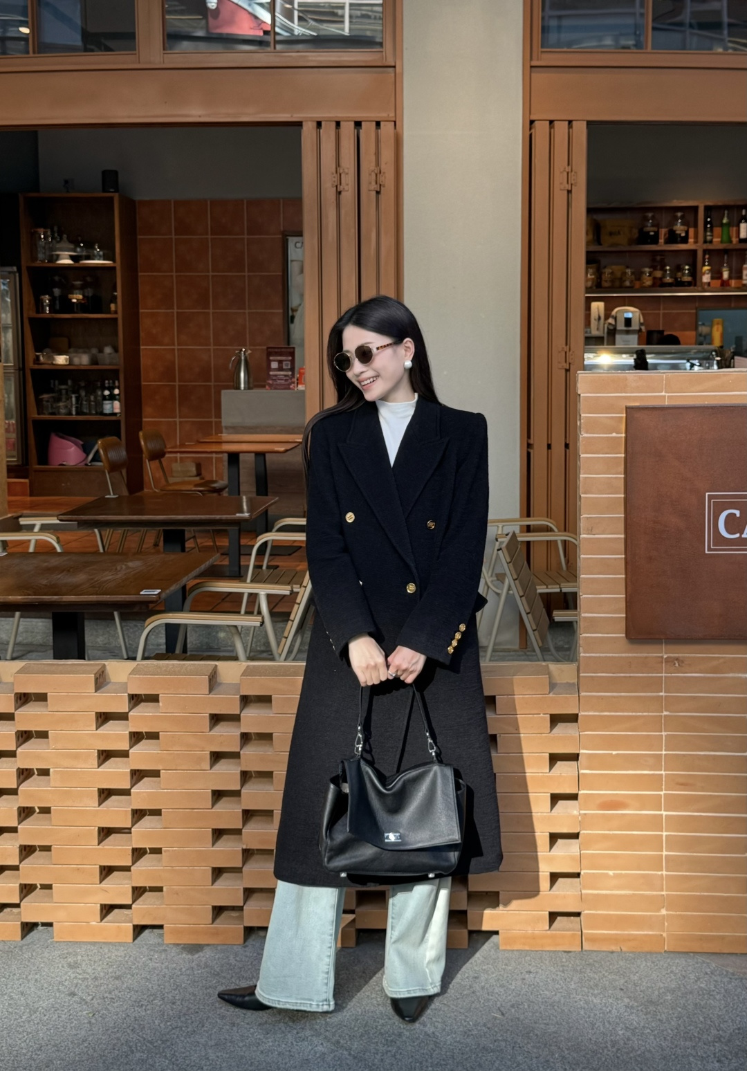 NO:654803,The model number recommended by running volume is G25127463 MIUMI*U, the new style of MIUMI*U. It is fashionable and capable for commuting, and full of aura like a queen!  Double-breasted slim fit suit collar mid-length coat with logo buttons!  Apricot, black, (S size shoulder width 38 with shoulder pads, bust 98, sleeve length 60, dress length 105) hair,,miumiu,jackets & coats,business suit,alexander wang19860909跑量推荐款号G25127463 MIUMI*U谬家新款 时尚通勤干练女王范气场十足！双排扣字母logo纽扣修身显瘦西装领中长款大衣外套！杏色、黑色、（S码肩宽38有垫肩,胸围98,袖长60,衣长105）发,,miumiu,jackets & coats,business suit,alexander wang,Women's clothing