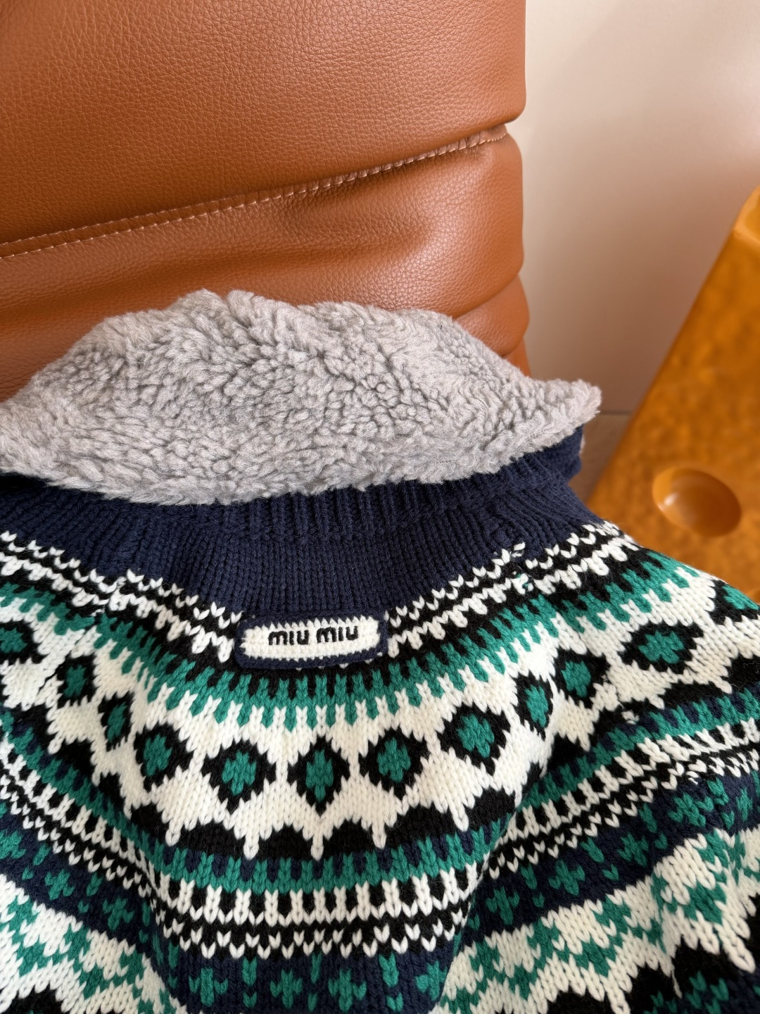 刘浩存同款 25新款 费尔岛图案开衫毛衣外套 满满的圣诞和节日氛围感 两面都可以穿 一面针织 一面毛绒 