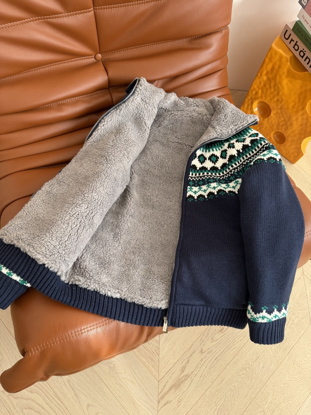 刘浩存同款 25新款 费尔岛图案开衫毛衣外套 满满的圣诞和节日氛围感 两面都可以穿 一面针织 一面毛绒 