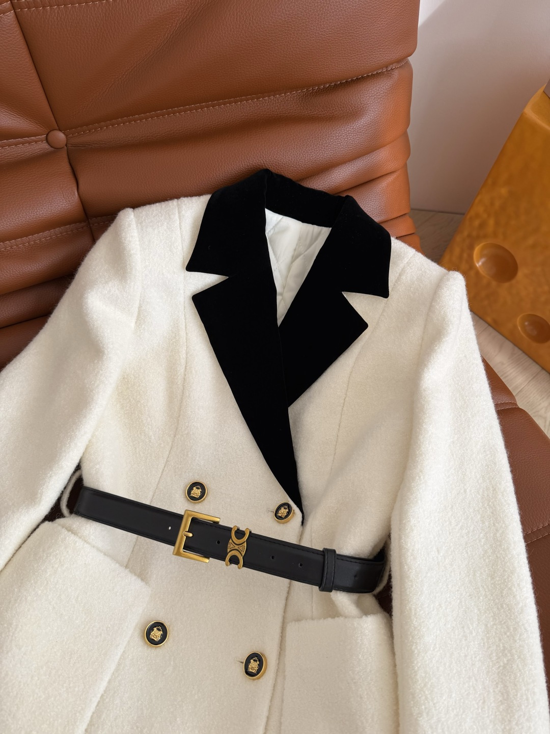 精致又高级 25 新款 丝绒领子拼接羊毛连衣裙 内里夹棉设计 保暖不臃肿 显瘦藏肉 可以当连衣裙穿或者当