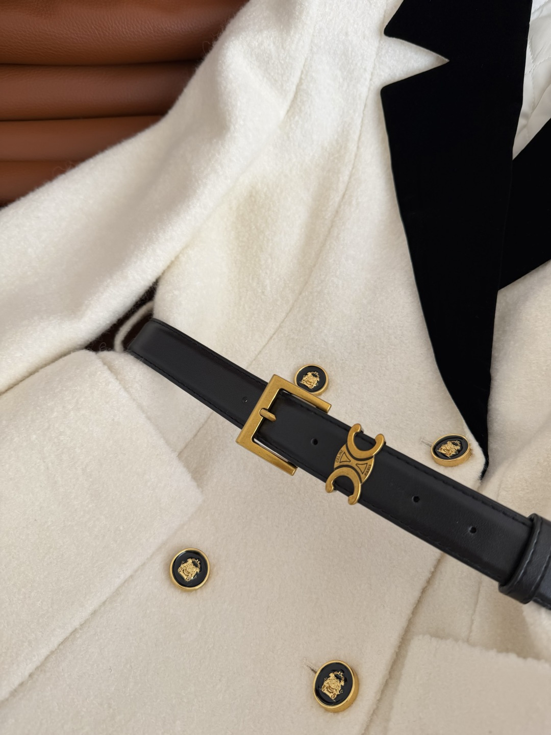 精致又高级 25 新款 丝绒领子拼接羊毛连衣裙 内里夹棉设计 保暖不臃肿 显瘦藏肉 可以当连衣裙穿或者当