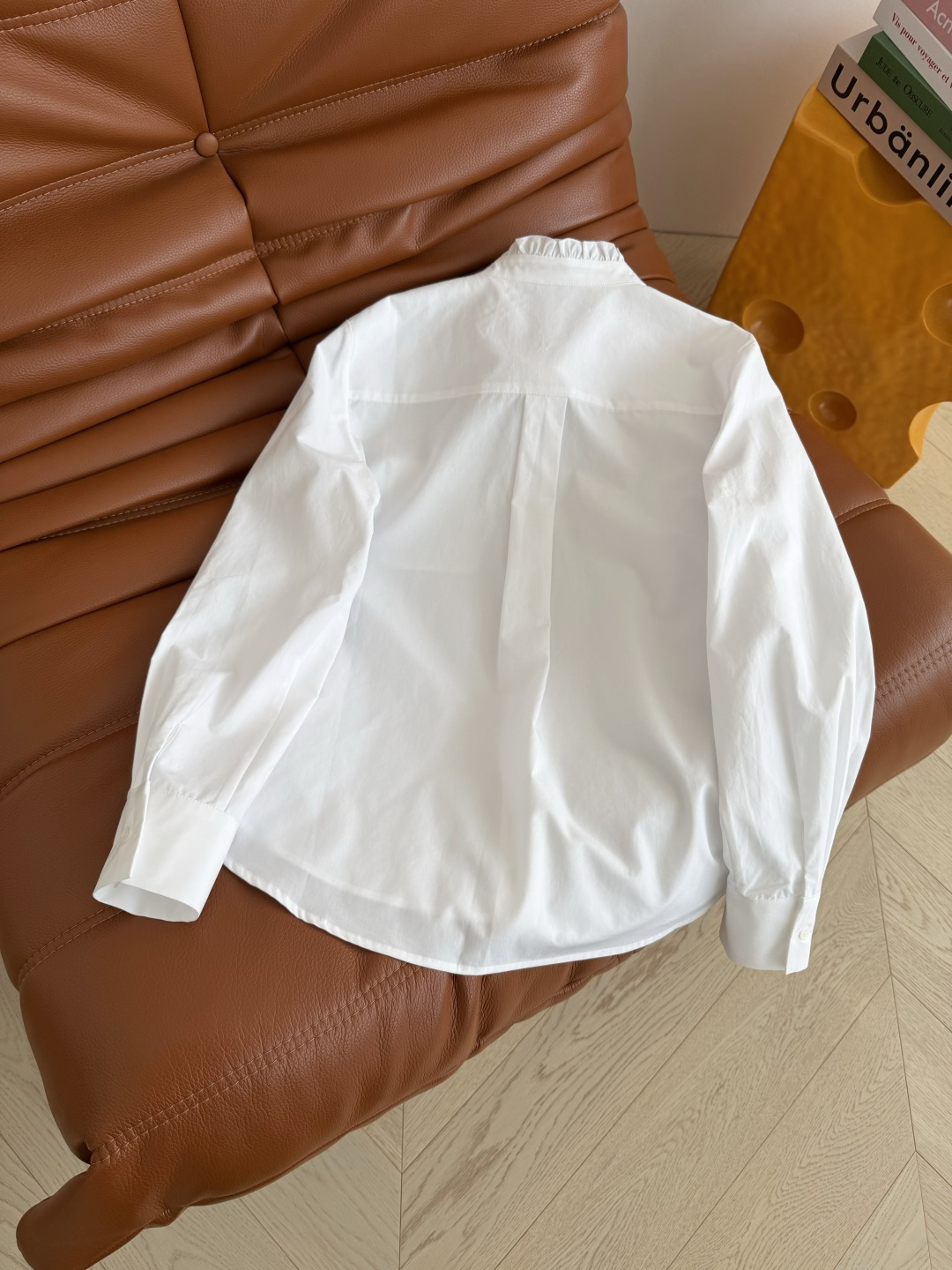 26早春新款 精致感丝绒系带蝴蝶结衬衫 自带法式复古感 一股中世纪的优雅气息 叠穿小外套超好看 拼接木耳