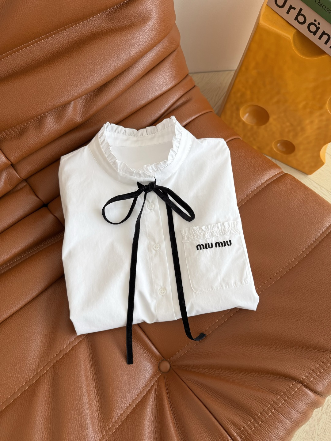 26早春新款 精致感丝绒系带蝴蝶结衬衫 自带法式复古感 一股中世纪的优雅气息 叠穿小外套超好看 拼接木耳