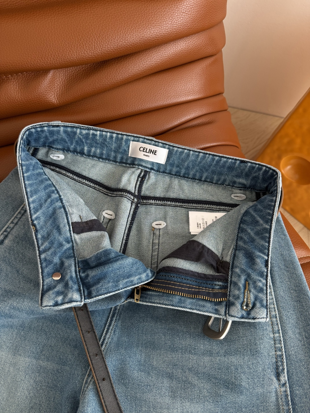 26早春新款 复古时髦阔腿牛仔裤 很有时髦Feel 又有日常好穿的感觉 不挑身型好驾驭的直筒阔腿版型牛仔