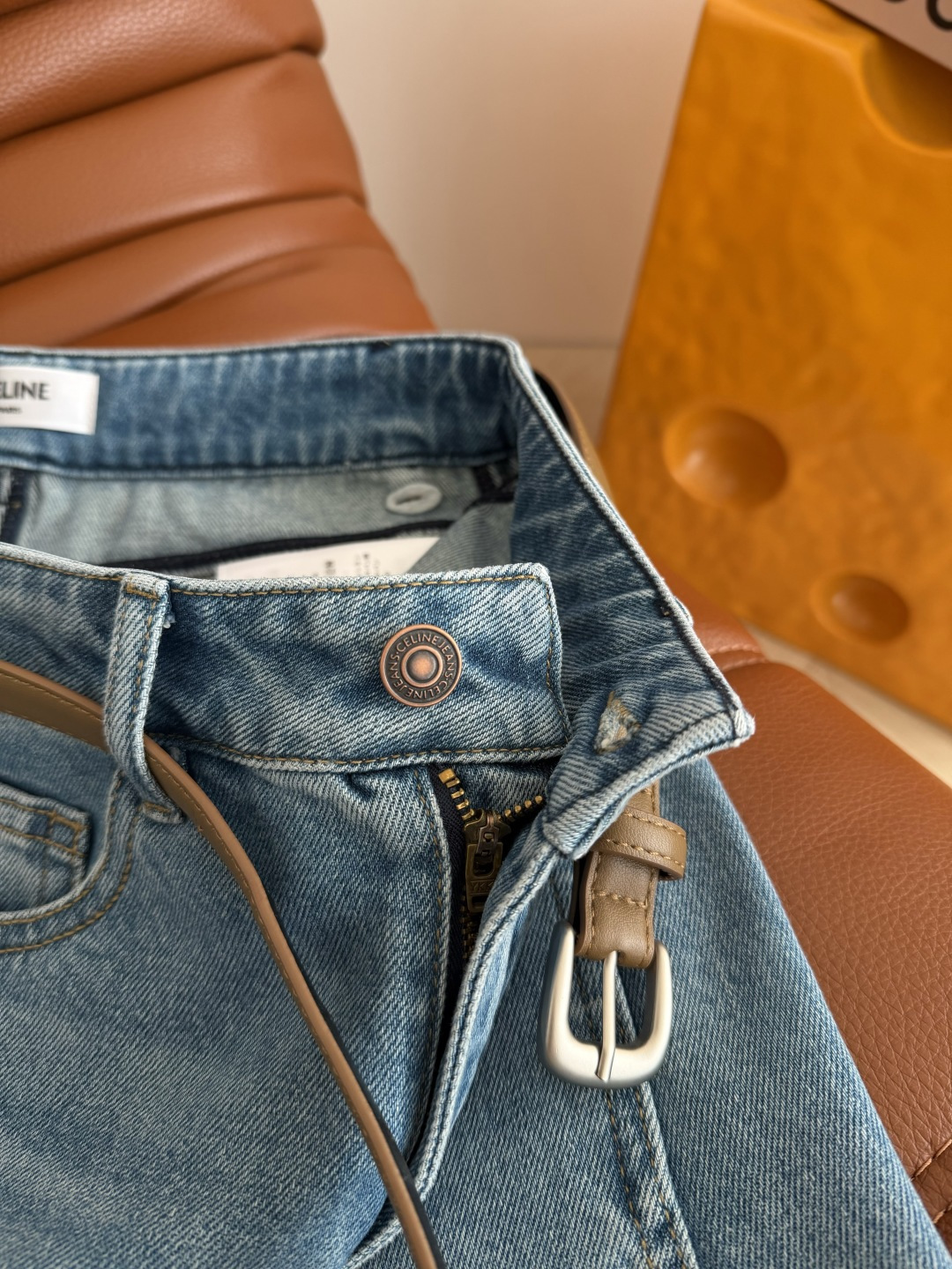 26早春新款 复古时髦阔腿牛仔裤 很有时髦Feel 又有日常好穿的感觉 不挑身型好驾驭的直筒阔腿版型牛仔