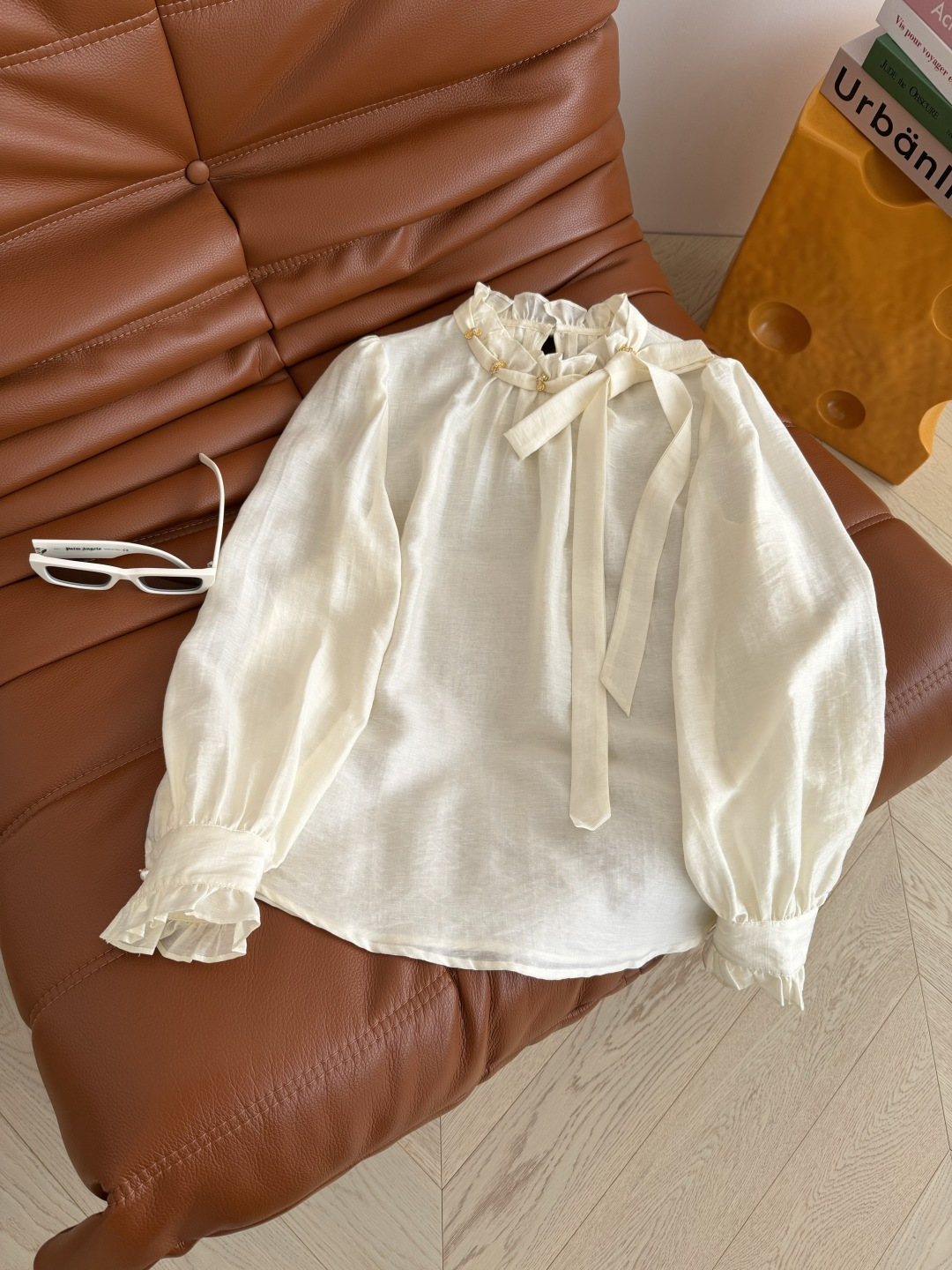 优雅气质 26新款 领口钉珠设计蝴蝶结衬衫 温柔米杏色 太提气质啦 妥妥的高光女主气质 领子侧边绑带蝴蝶
