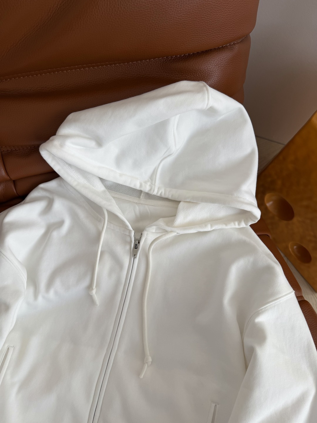 时髦休闲推荐 字母数字印花装饰套装 懒人一套时髦搭配 连帽拉链卫衣+松紧卫裤 日常出街太需要了 非常好穿